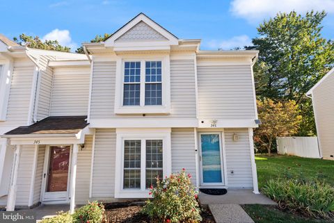 346 LANCASTER SQUARE STERLING VA 20164