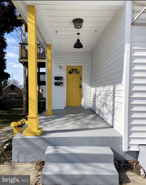 Photo of 6012 Harford Road #2ND FLOOR, BALTIMORE, MD 21214 (MLS # MDBA2213776)