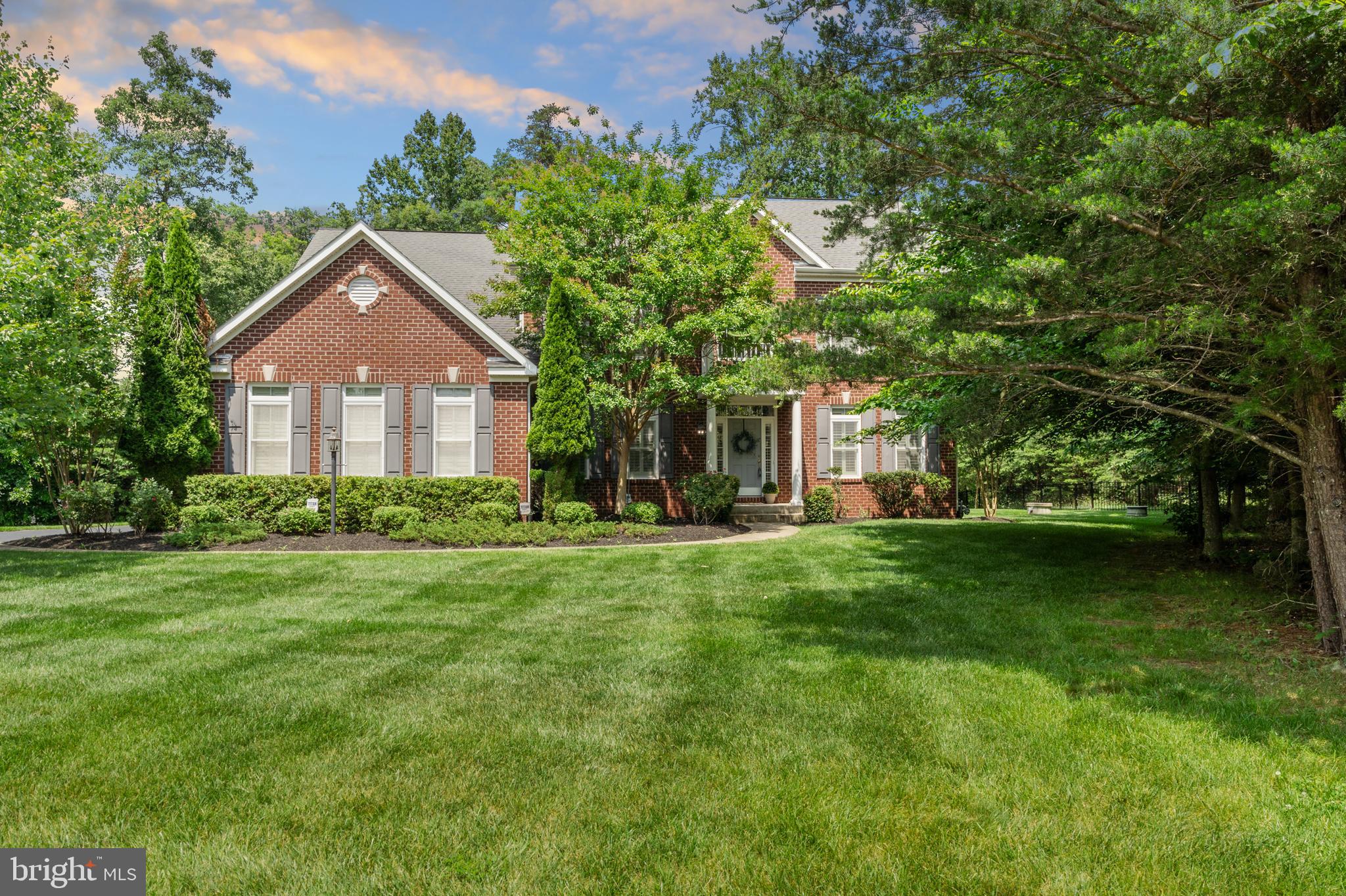 9053 JOHN SUTHERLAND LANE