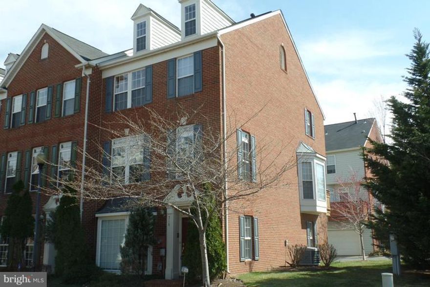 Sophistocated and Convenient! * Located just a couple mins So of DCA, Major Commuting Rts, Shopping, Eateries, DC, Pentagon, and Metro! * Large Rms * Hardwood Flrs * Updated Kitchen with Great looking Coreon Counters, Hdwd Cabs & Cupboards * Fam Rm FP * Mn lvl Office, Library could be 3rd BR * Attached 2-car Gar * Private Loft Overlooks Master Bedroom * Huge walk-in closets * Good Credit a Must!