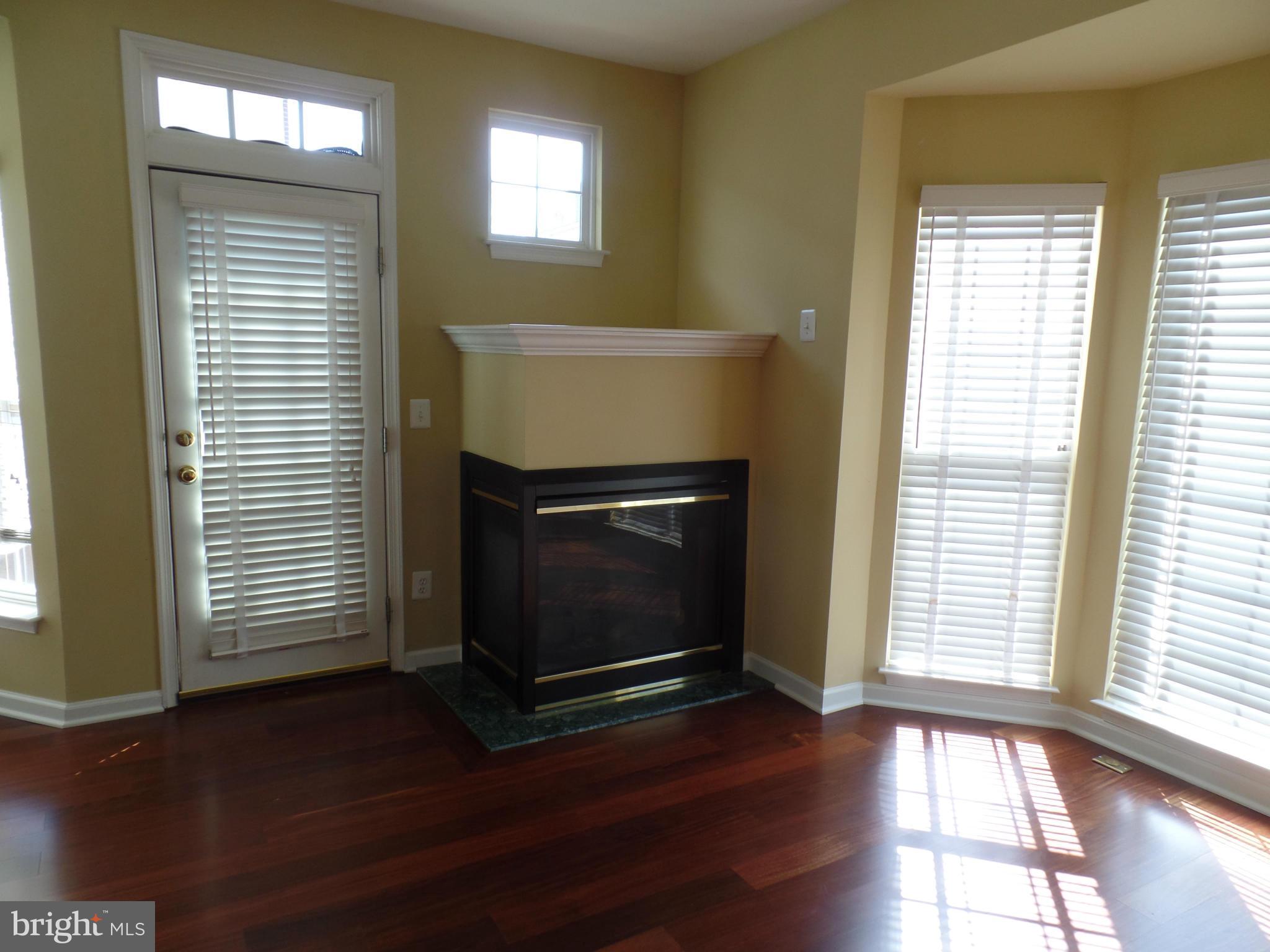 OLD TOWN GREENS - Residential Lease