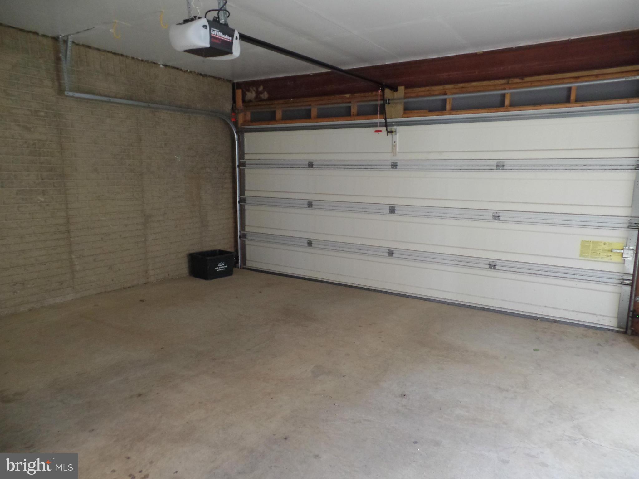 OLD TOWN GREENS - Residential Lease