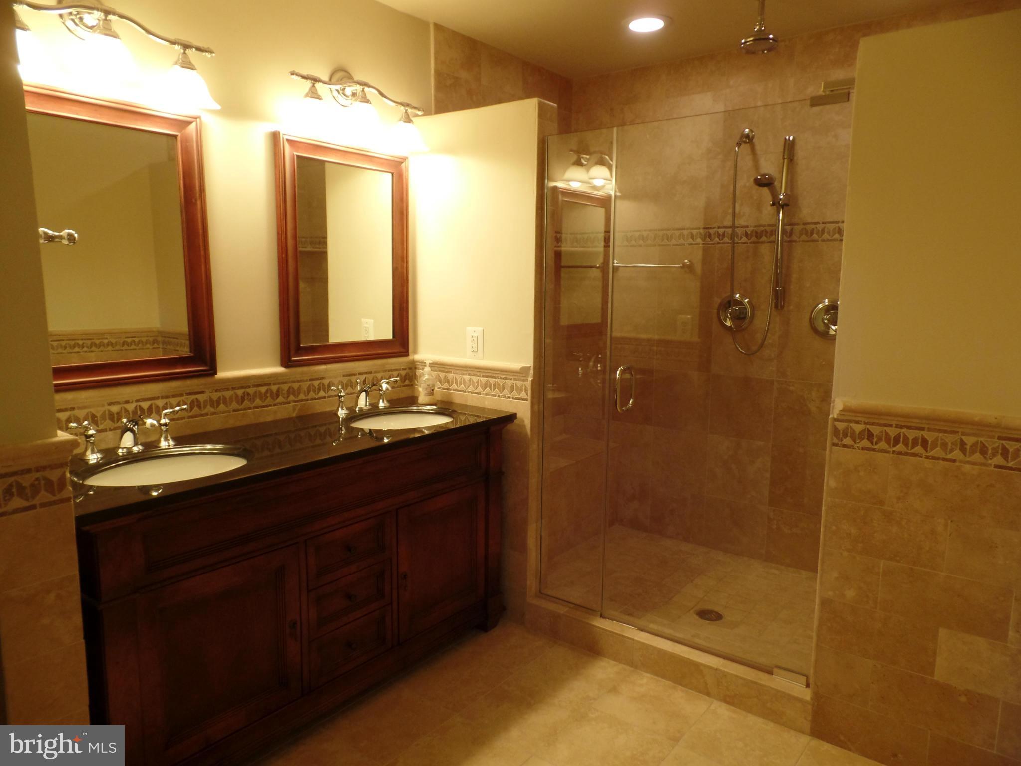 OLD TOWN GREENS - Residential Lease