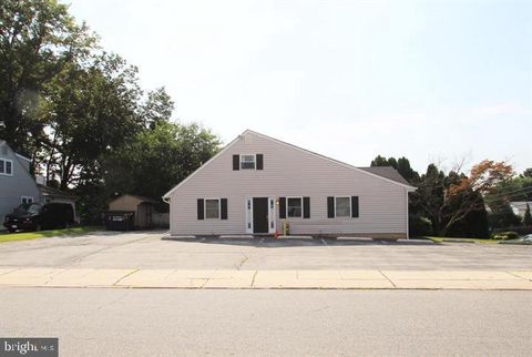 Photo of 3215 Edgmont Avenue, BROOKHAVEN, PA 19015 (MLS # PADE2108044)