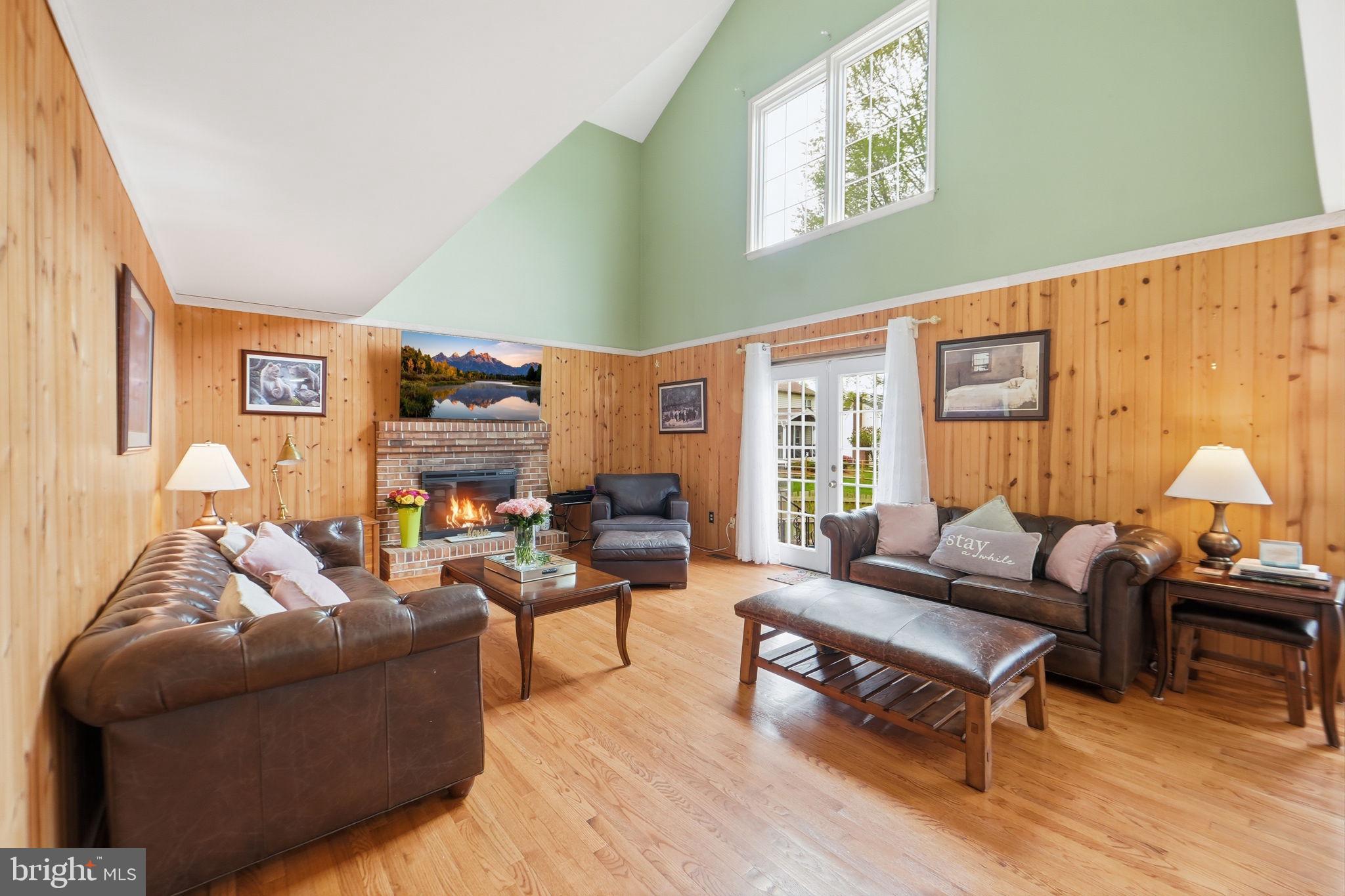 INDIAN OAKS - Residential