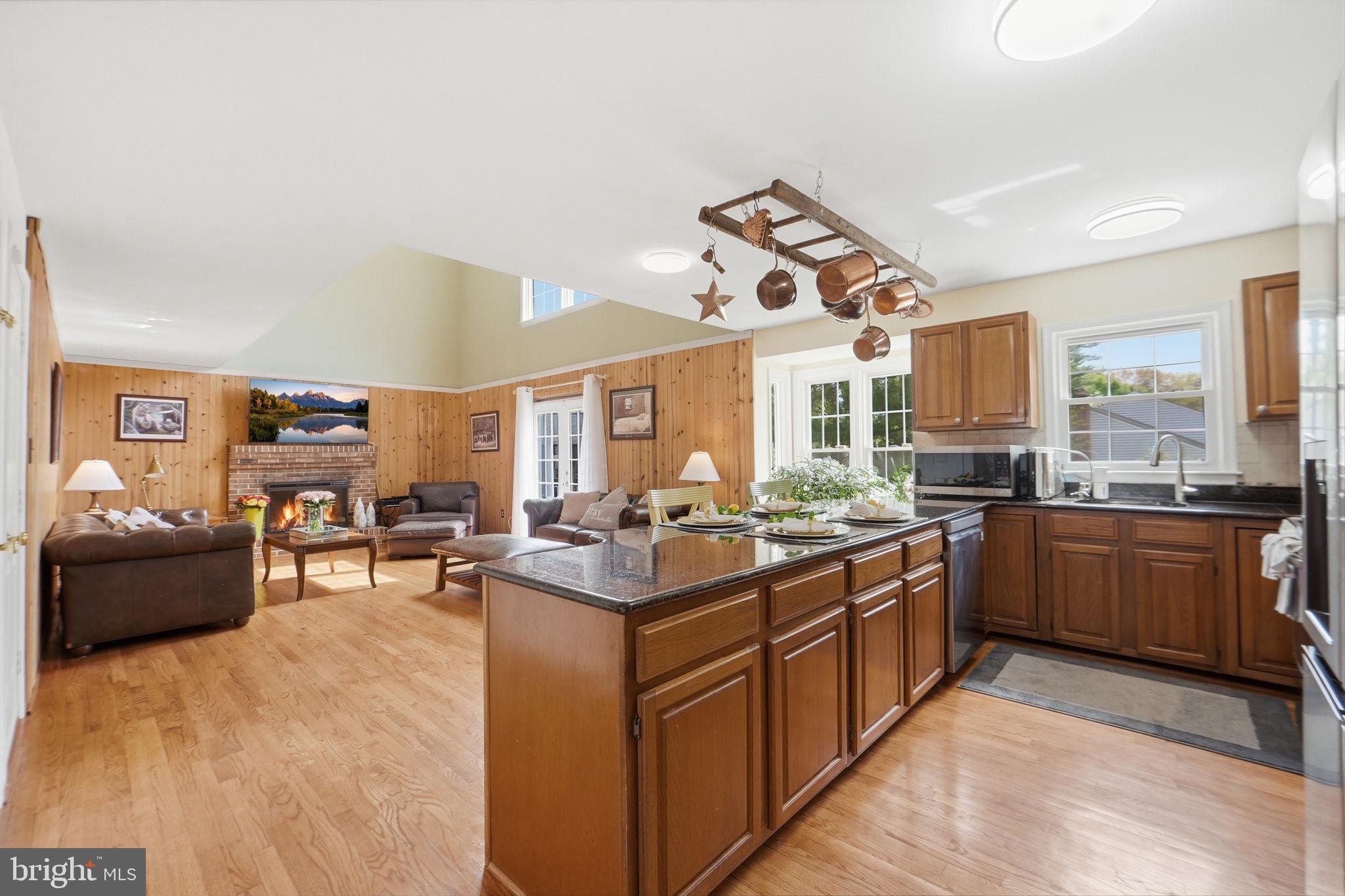 INDIAN OAKS - Residential