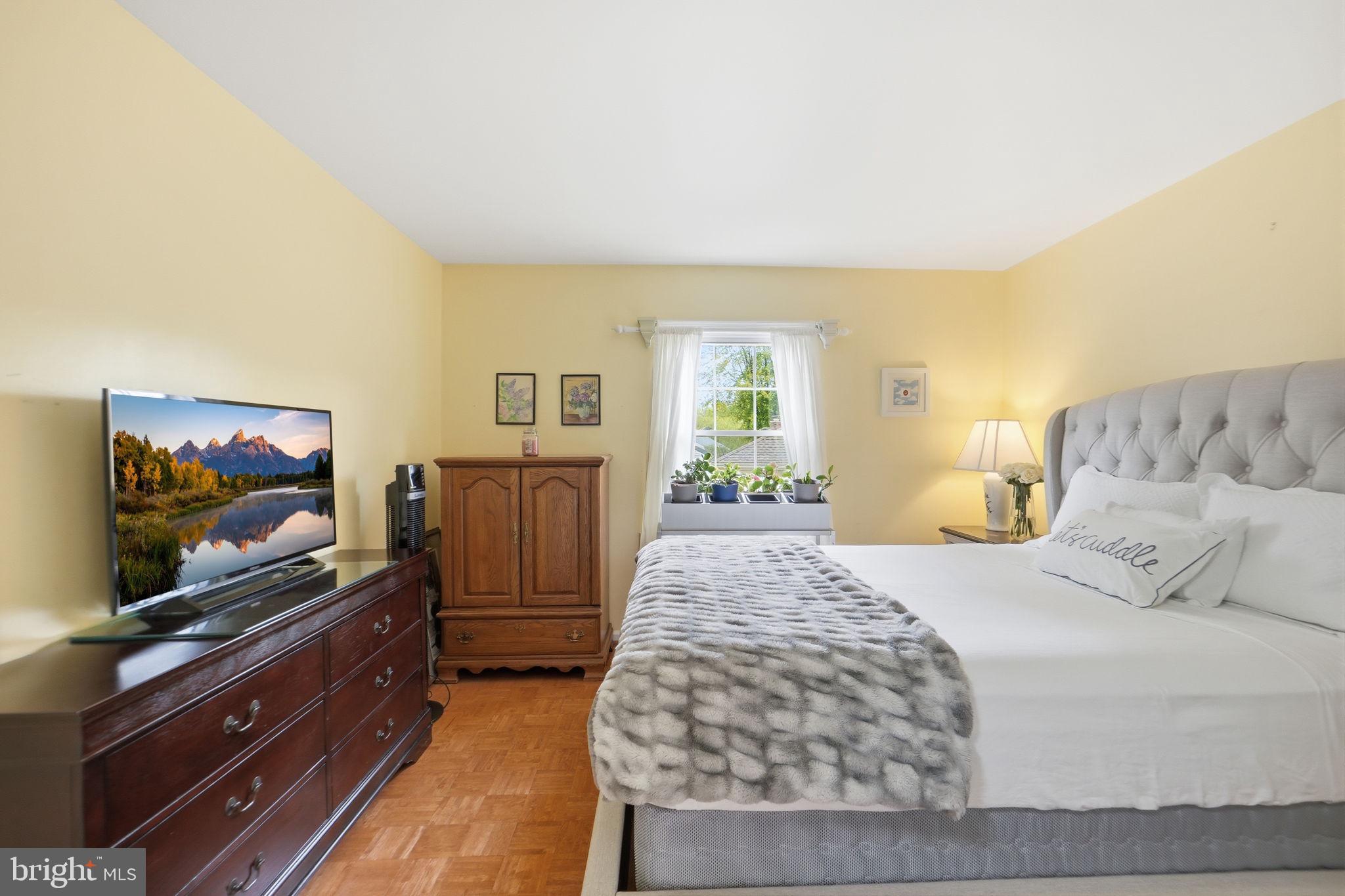 INDIAN OAKS - Residential