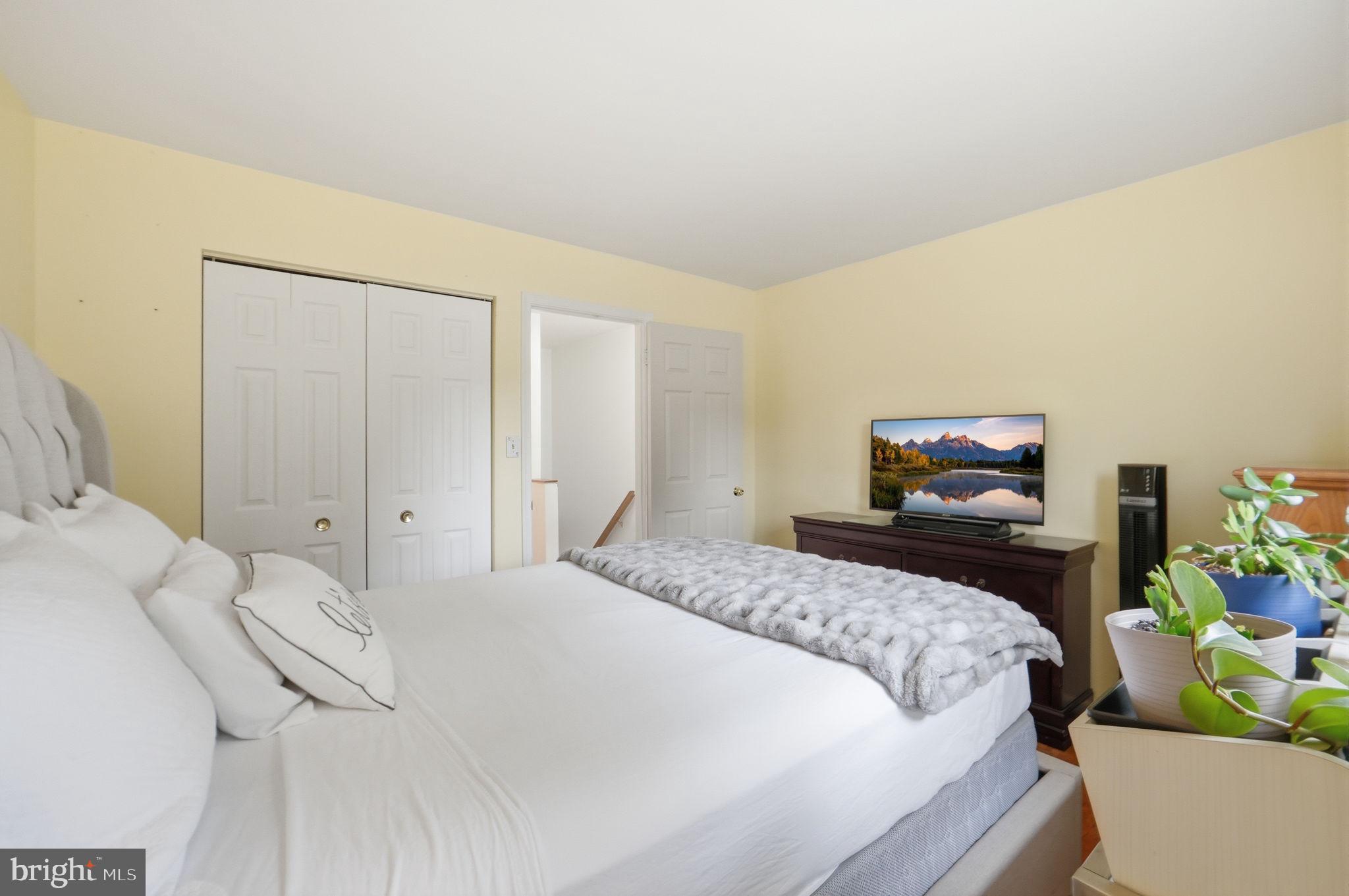 INDIAN OAKS - Residential