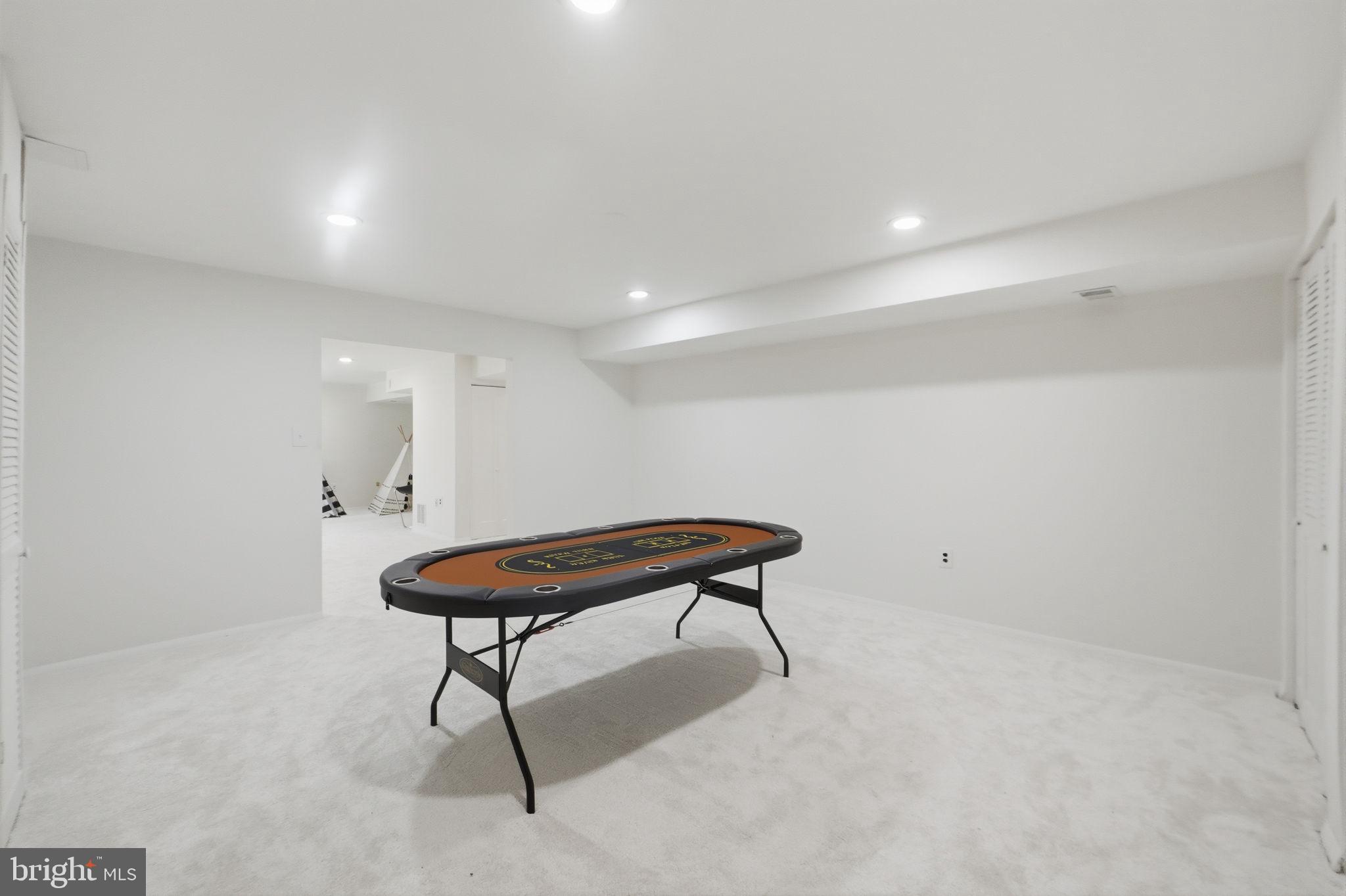INDIAN OAKS - Residential