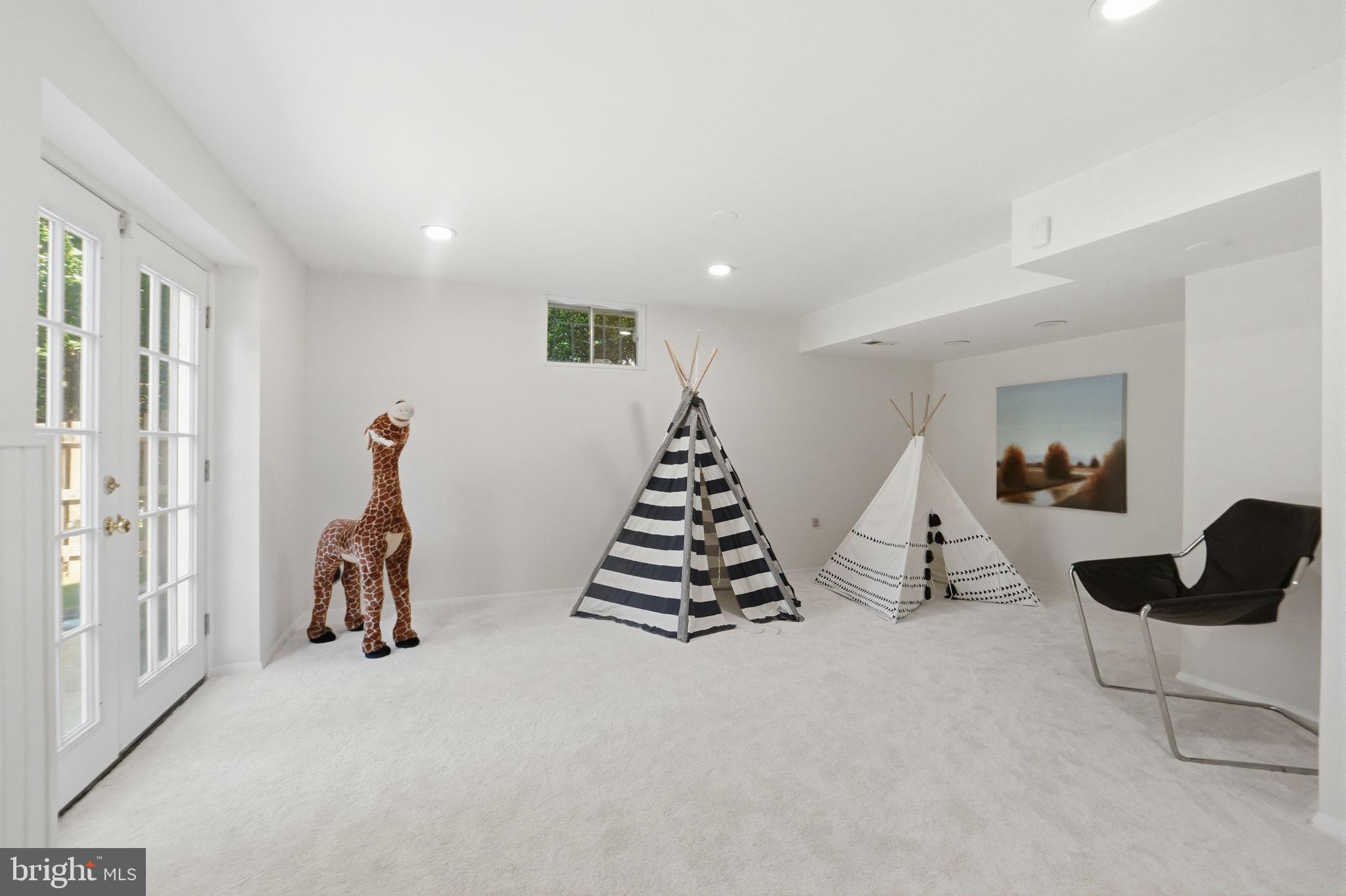 INDIAN OAKS - Residential