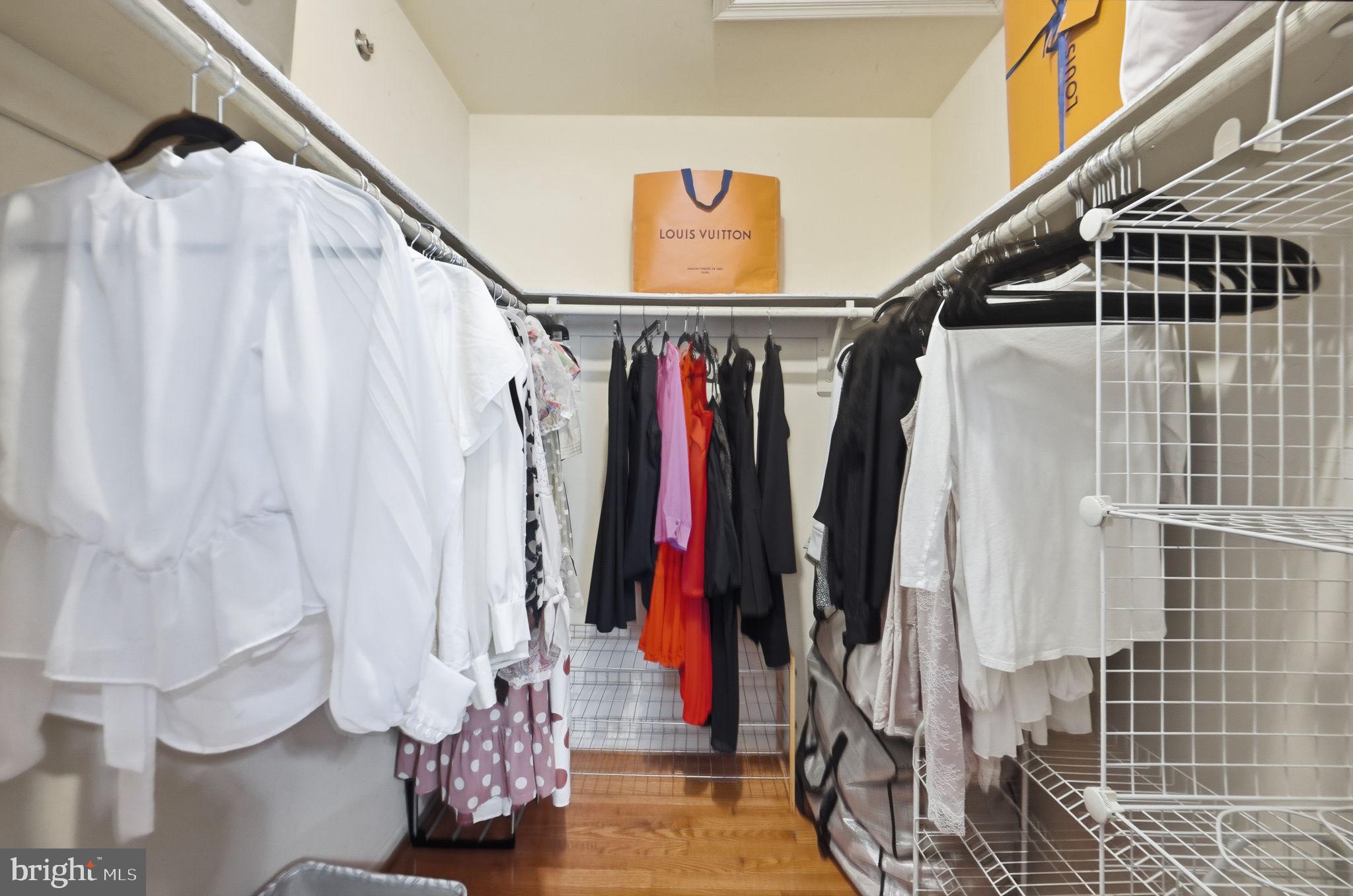 INDIAN OAKS - Residential