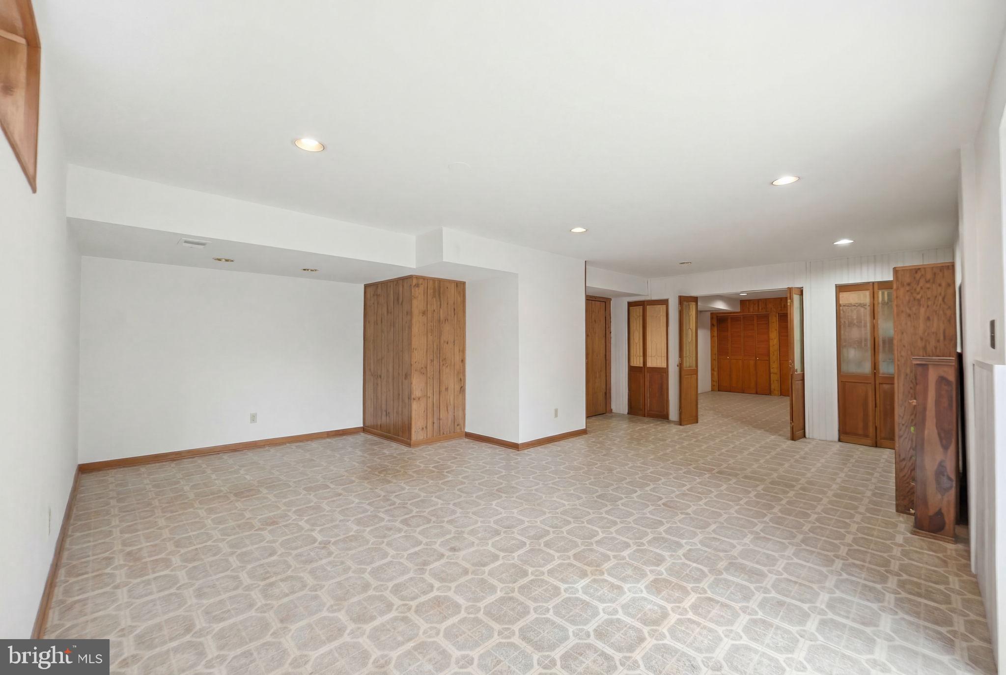 INDIAN OAKS - Residential