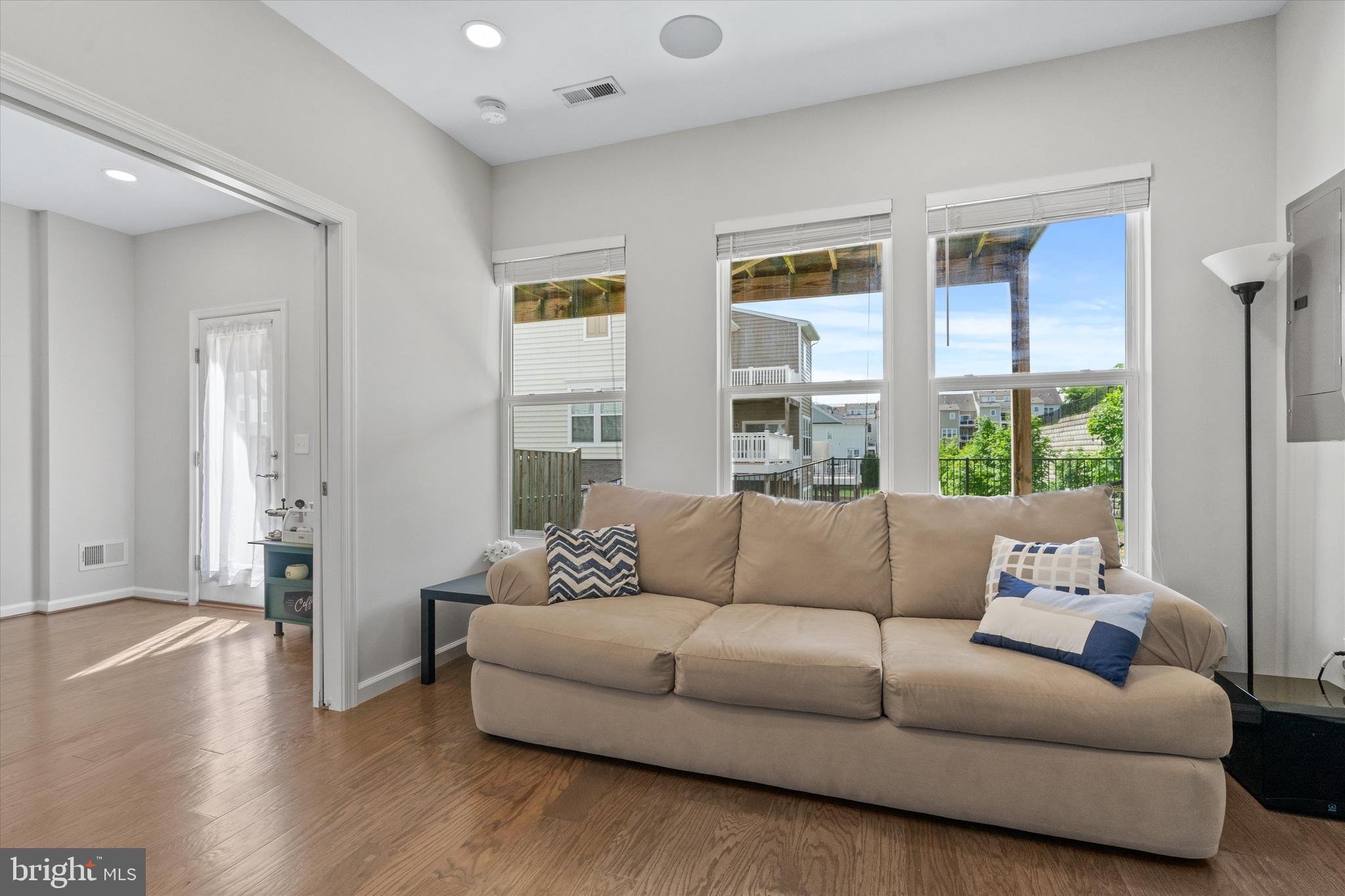 ASHBURN - Residential