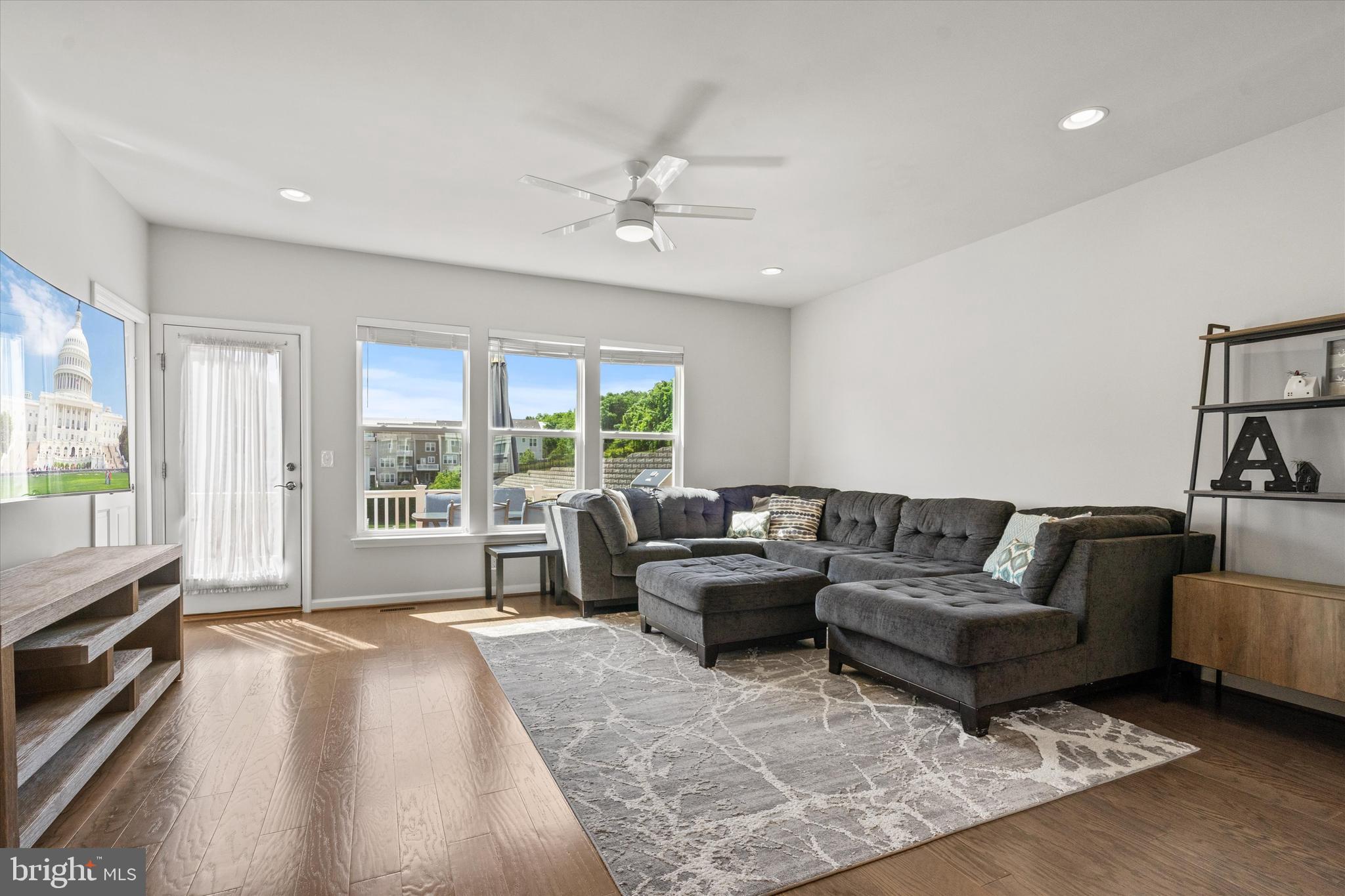 ASHBURN - Residential