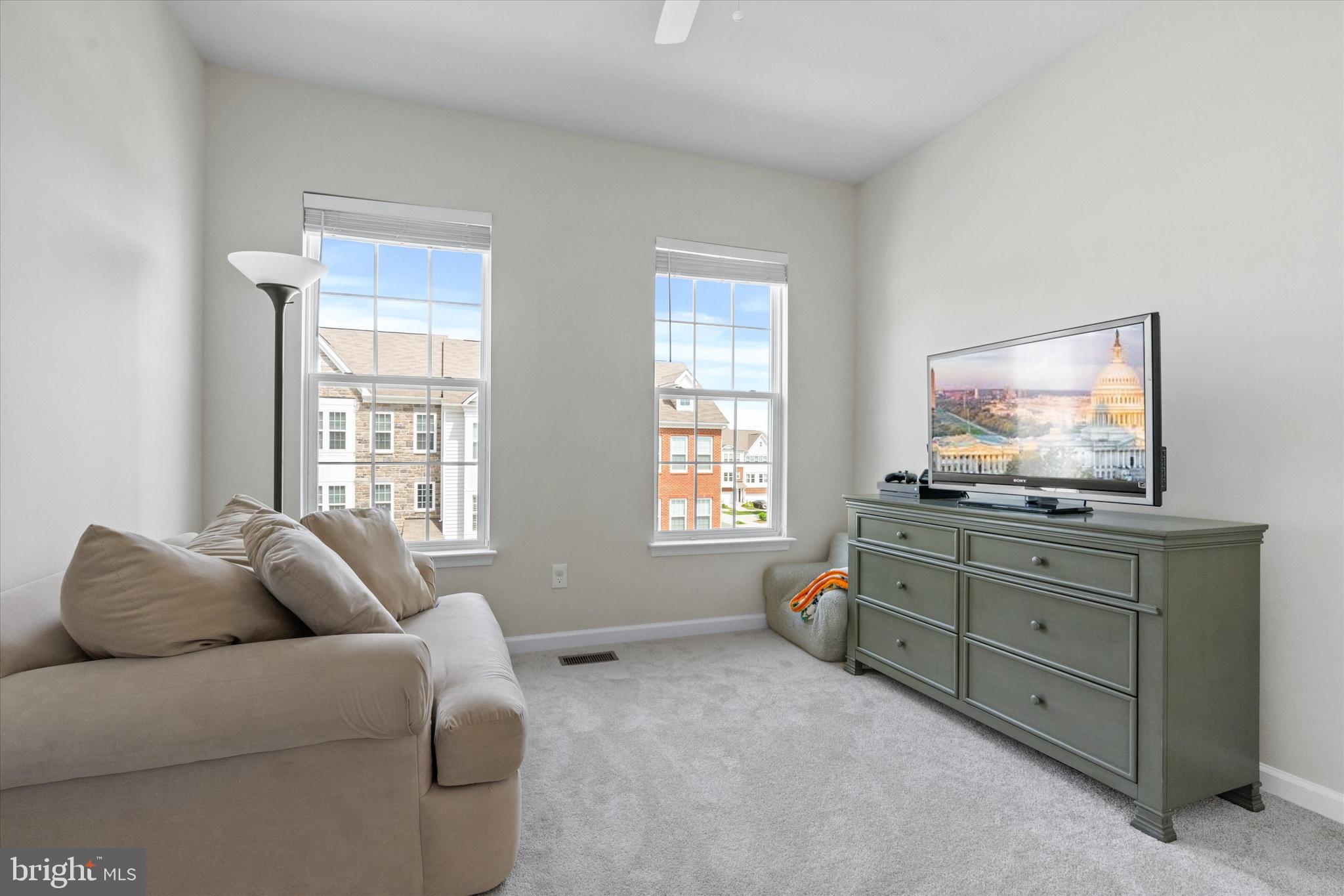 ASHBURN - Residential