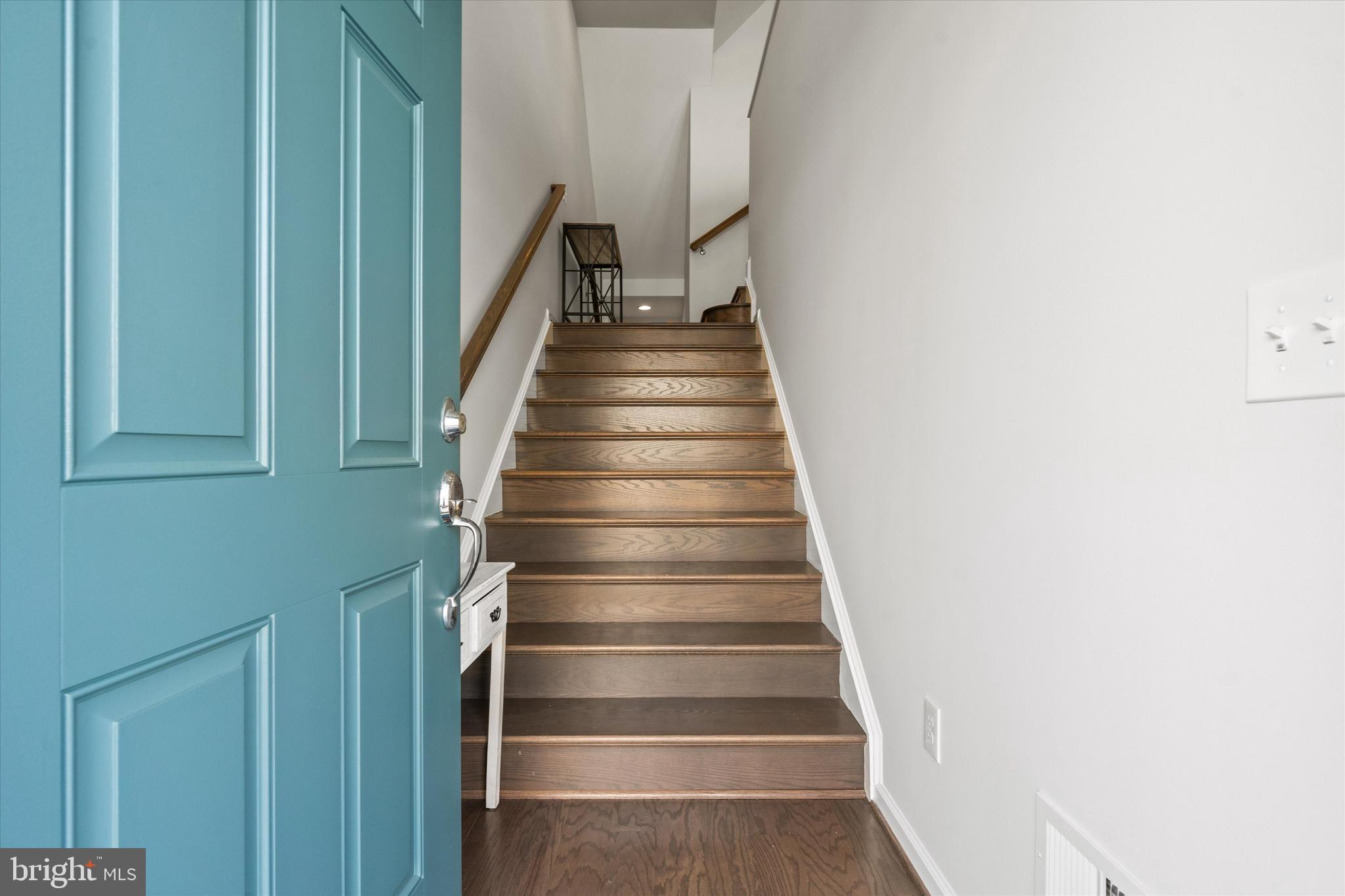 ASHBURN - Residential