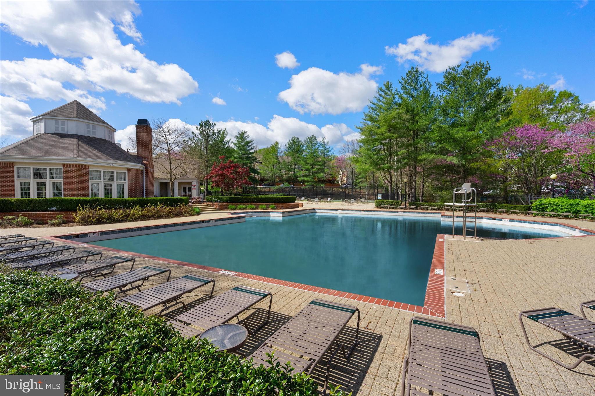 ASHBURN - Residential