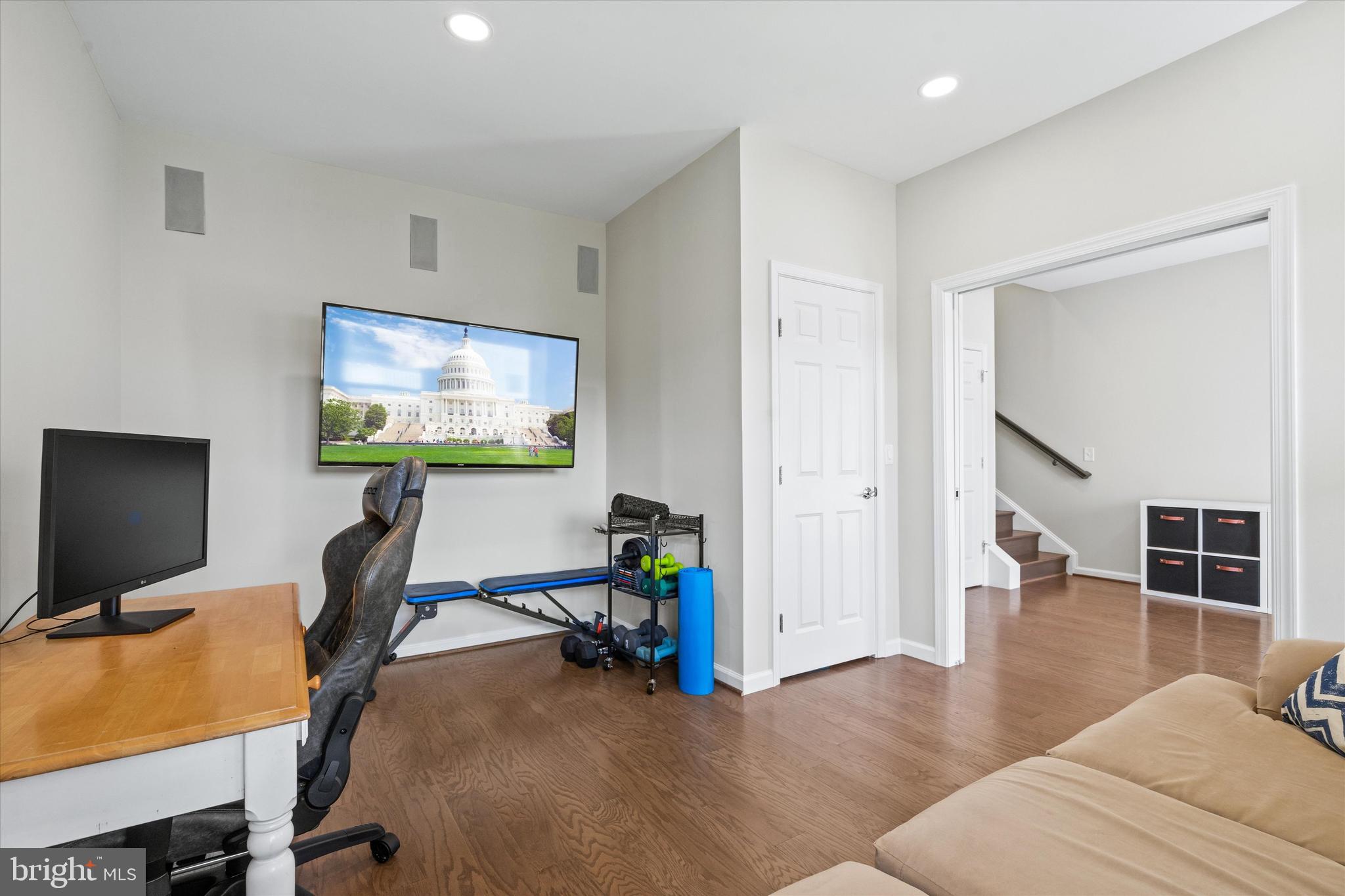 ASHBURN - Residential