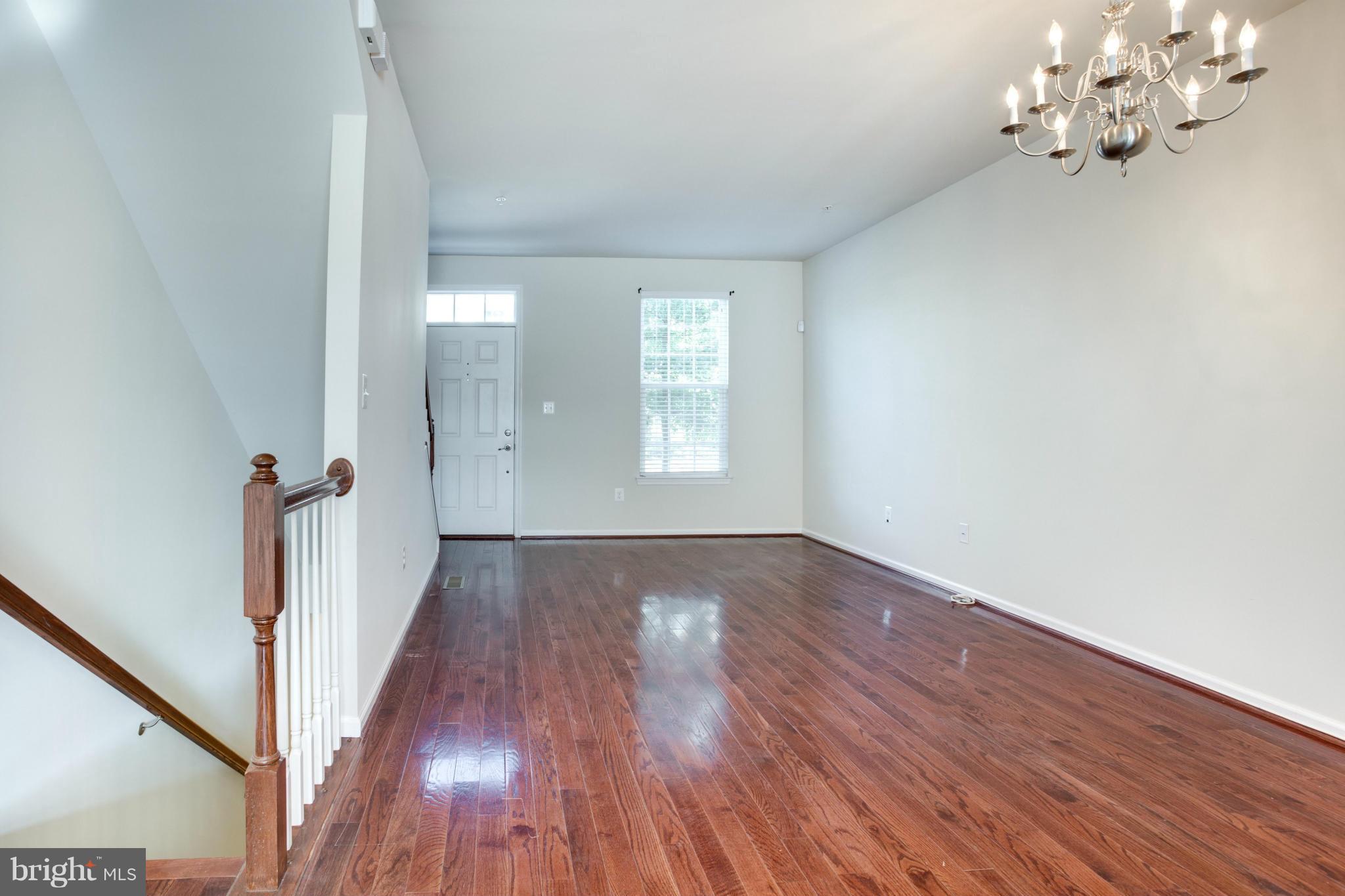 HOWARD SQUARE - Residential