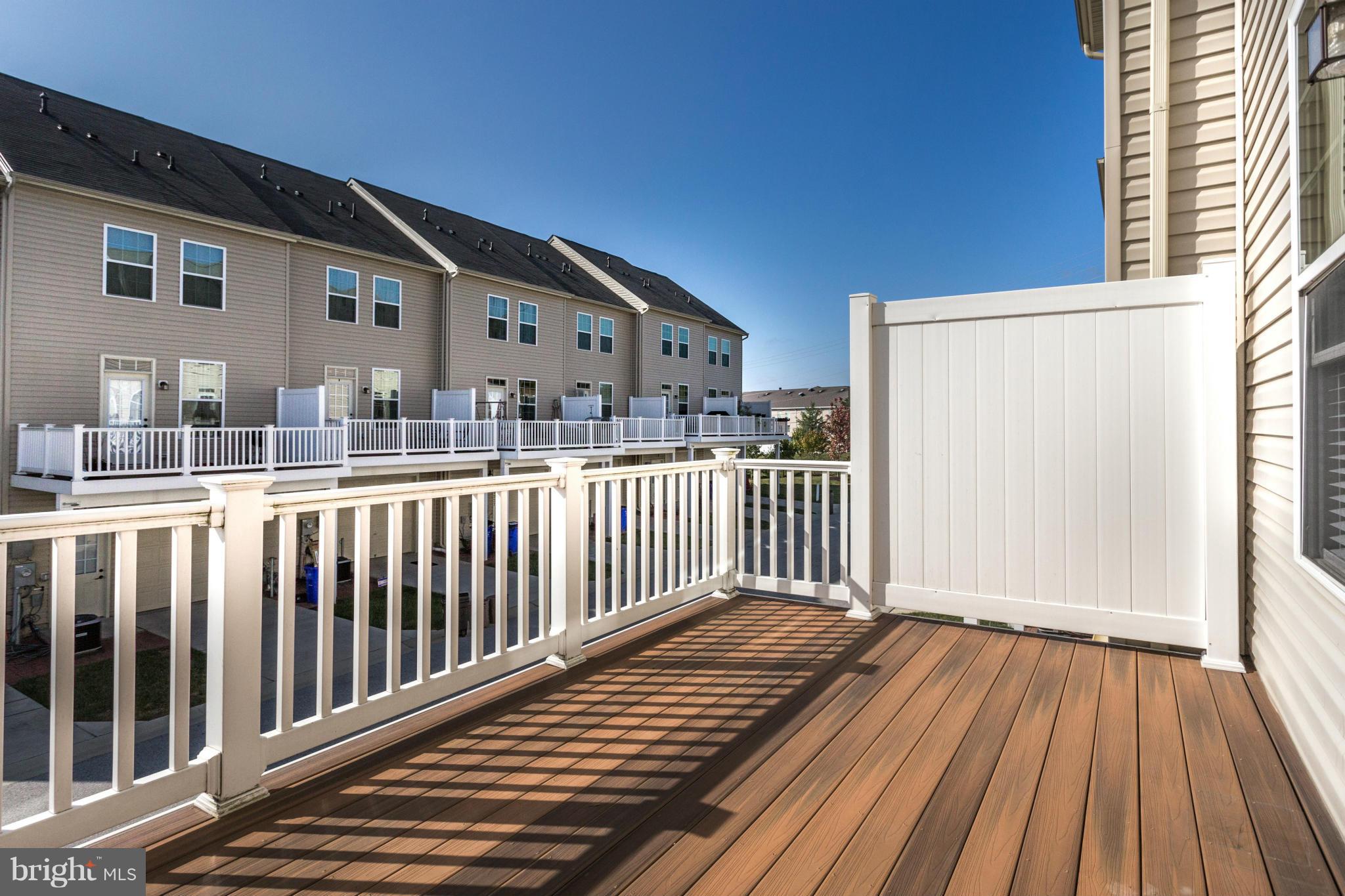 HOWARD SQUARE - Residential