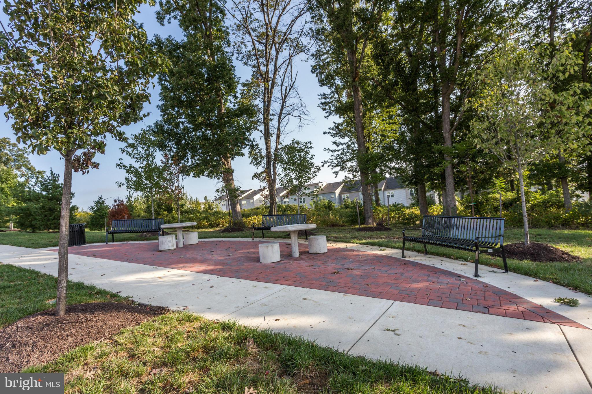 HOWARD SQUARE - Residential