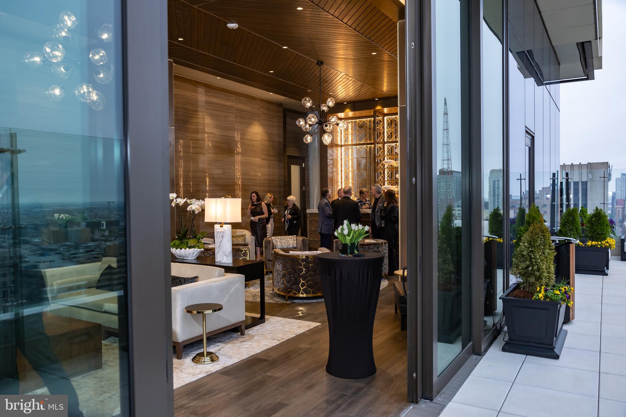 RITTENHOUSE SQUARE - Residential