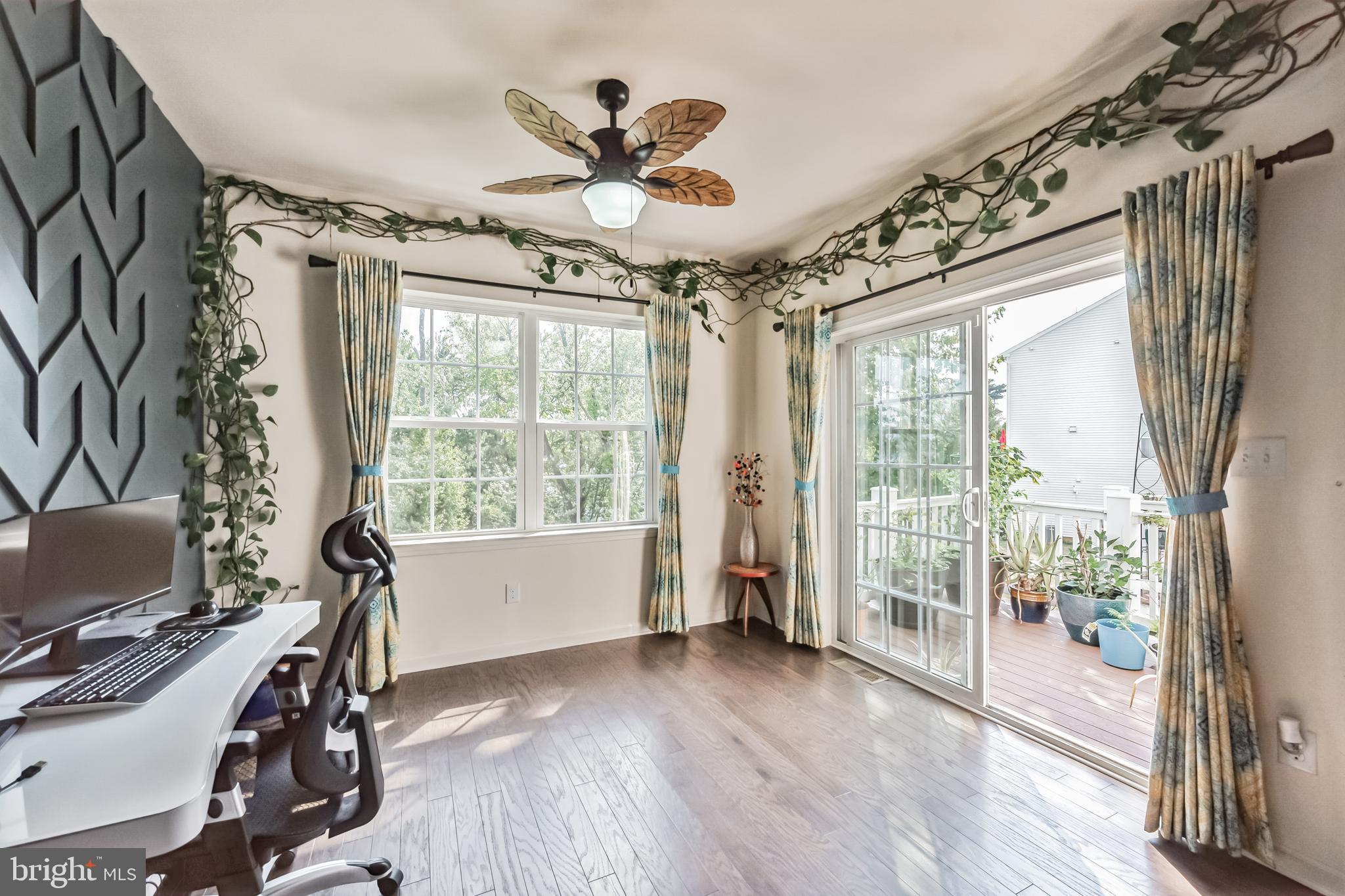 HIGH GROVE - Residential