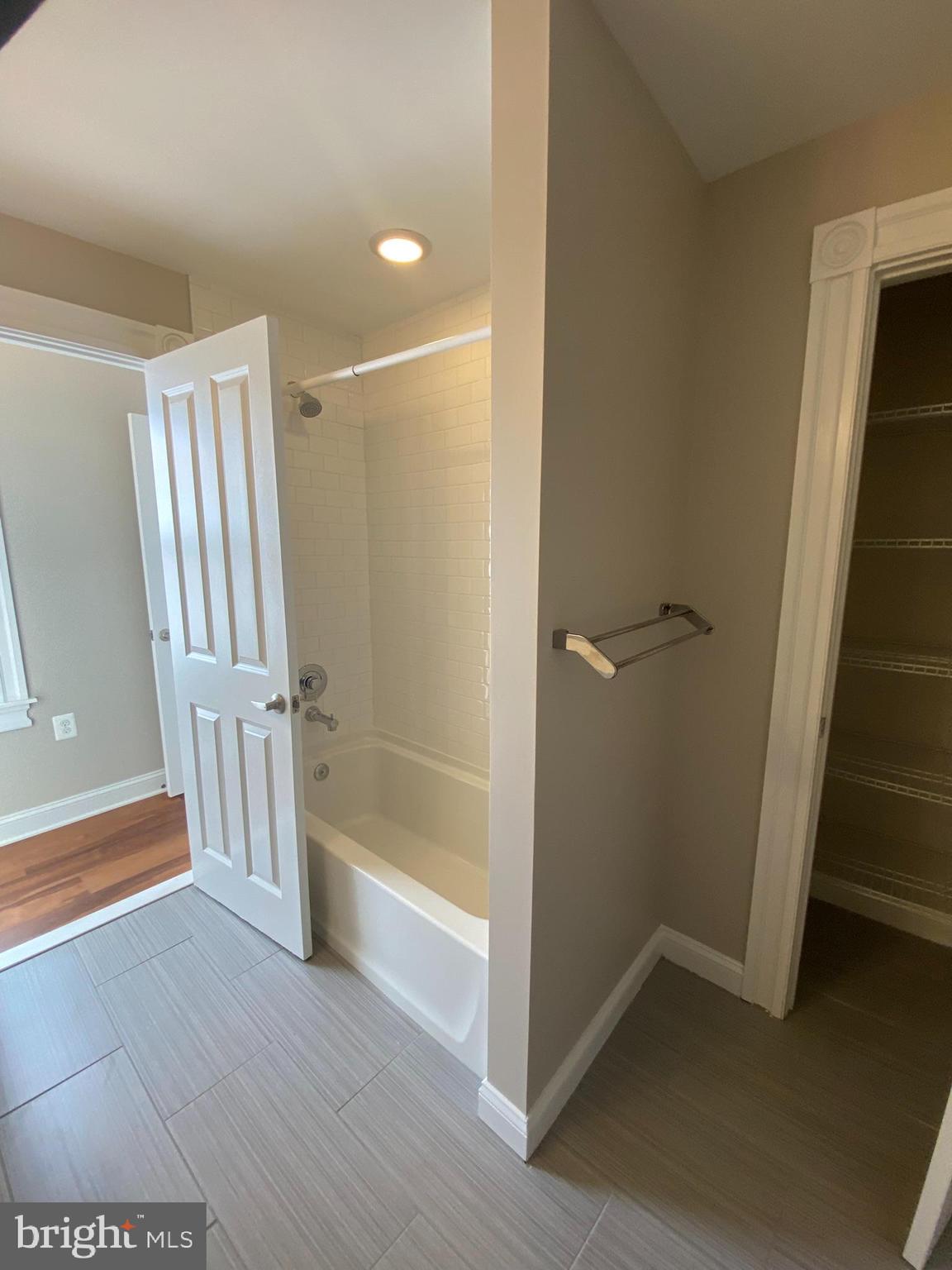 MILTON-MONTFORD - Residential