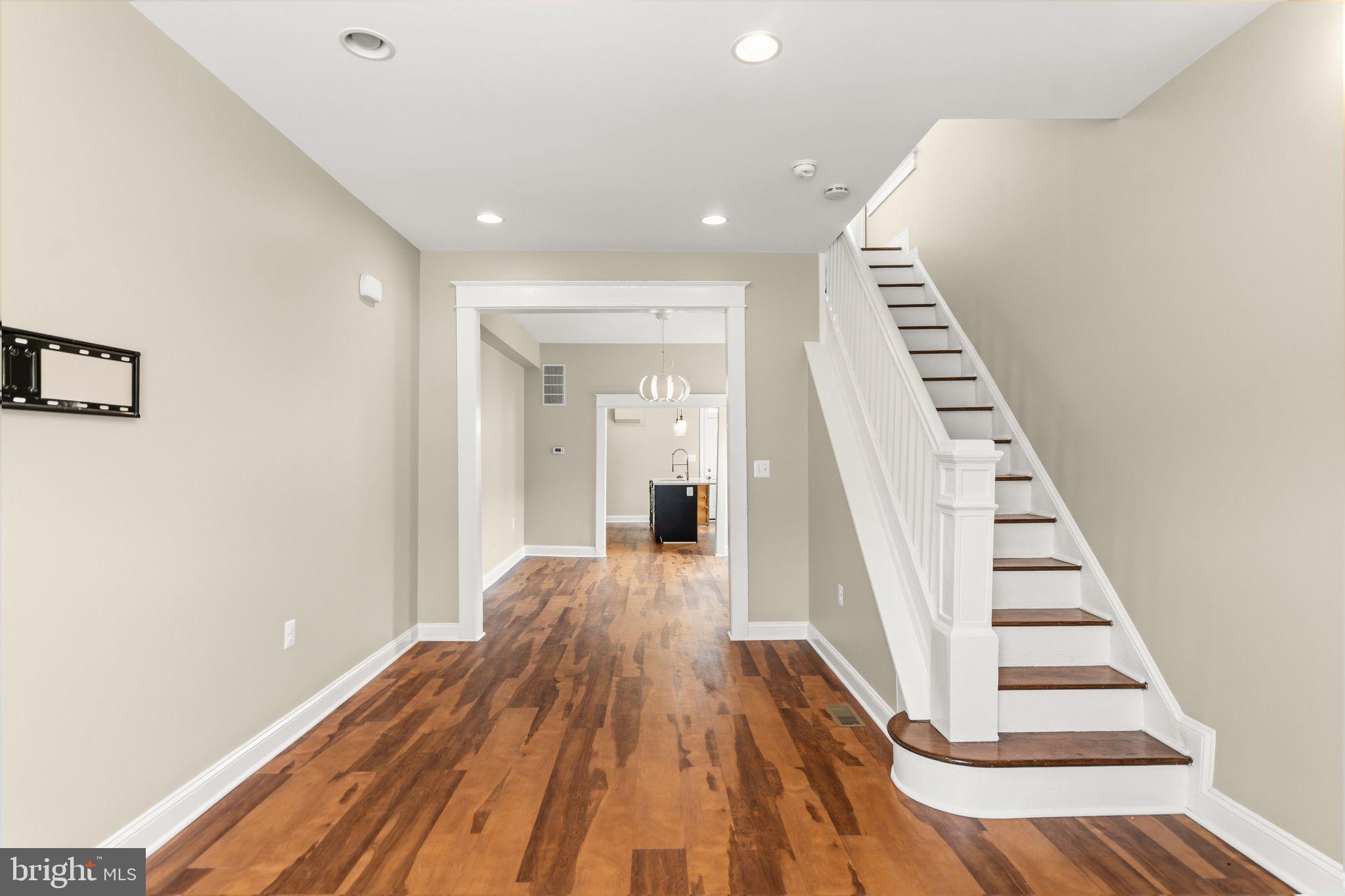 MILTON-MONTFORD - Residential