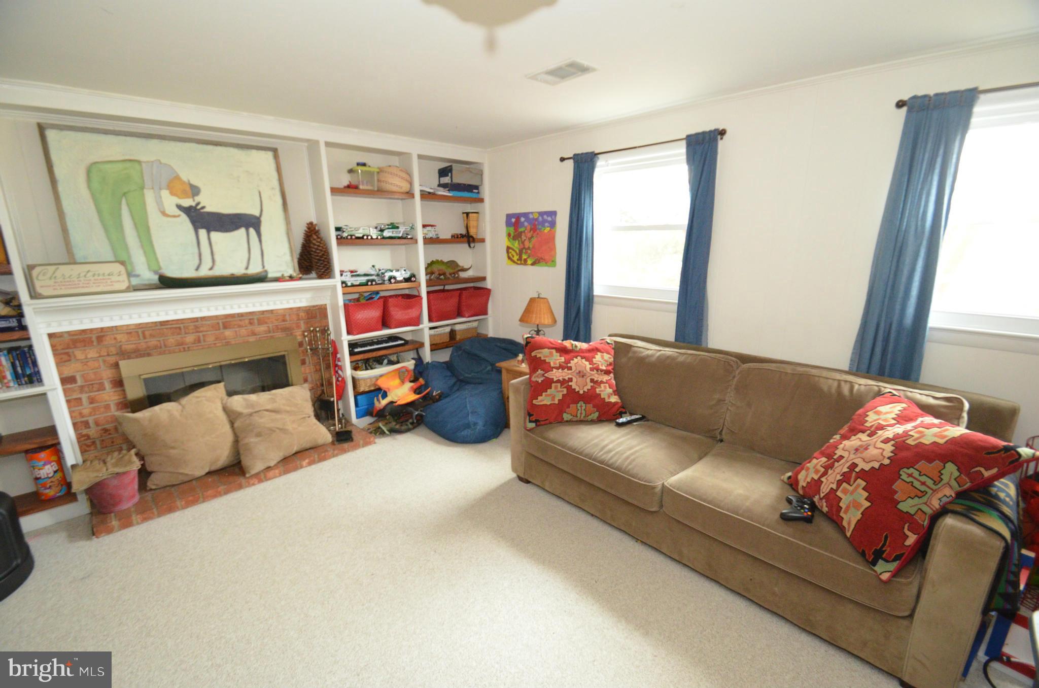 HAYFIELD FARM - Residential Lease