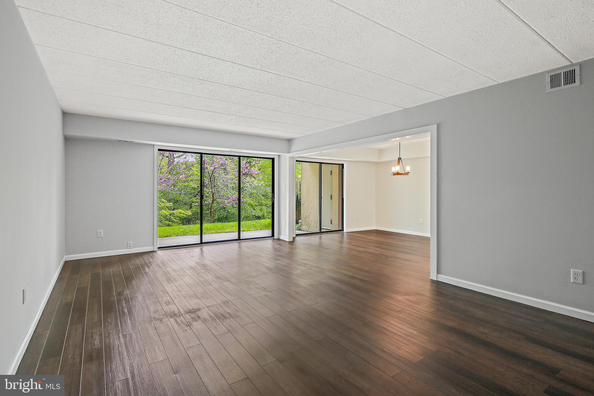 DEERING WOODS - Residential