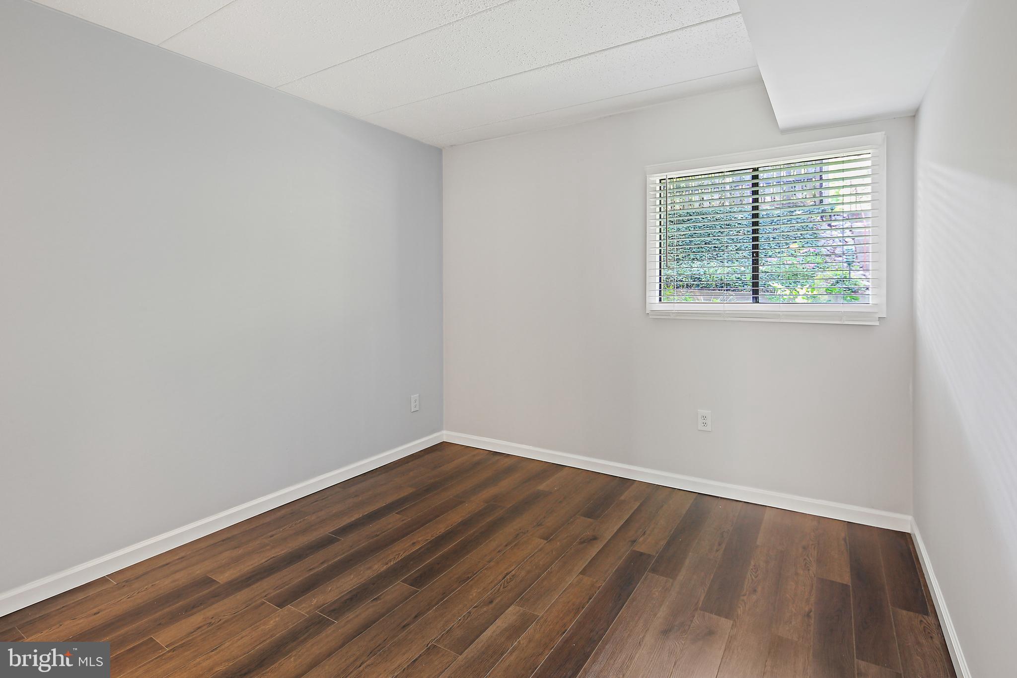 DEERING WOODS - Residential