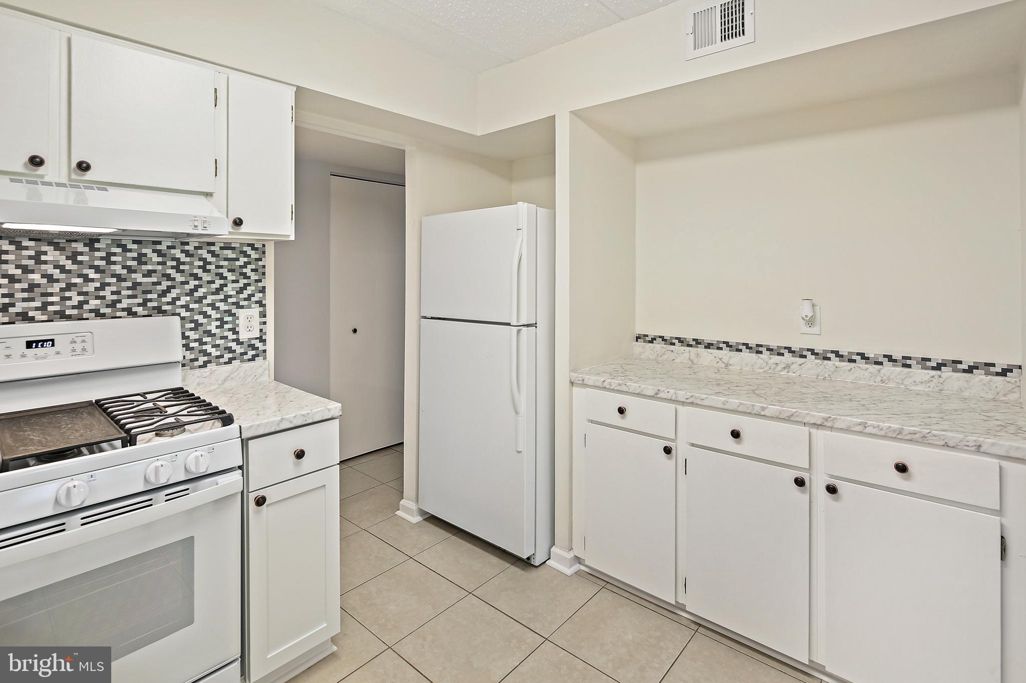 DEERING WOODS - Residential