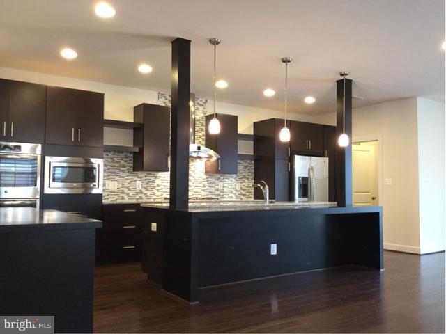 ONE LOUDOUN LANDBAY C - Residential Lease