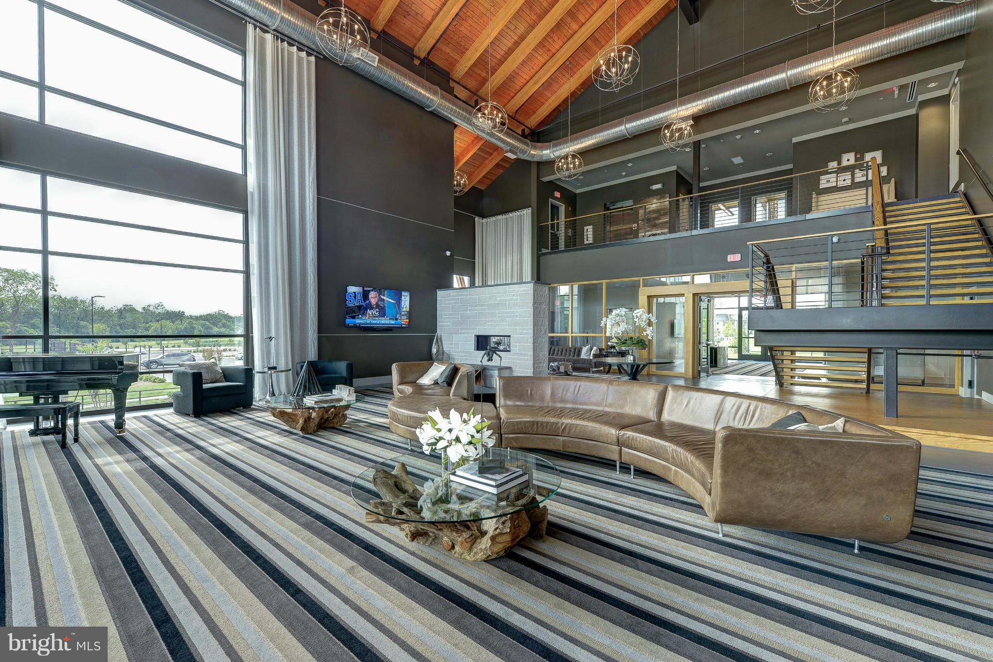 ONE LOUDOUN LANDBAY C - Residential Lease