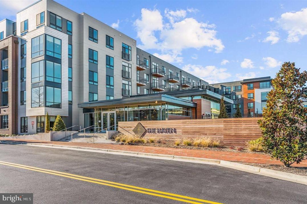 NATIONAL HARBOR - Residential