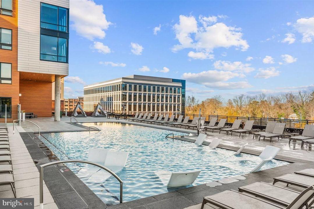 NATIONAL HARBOR - Residential