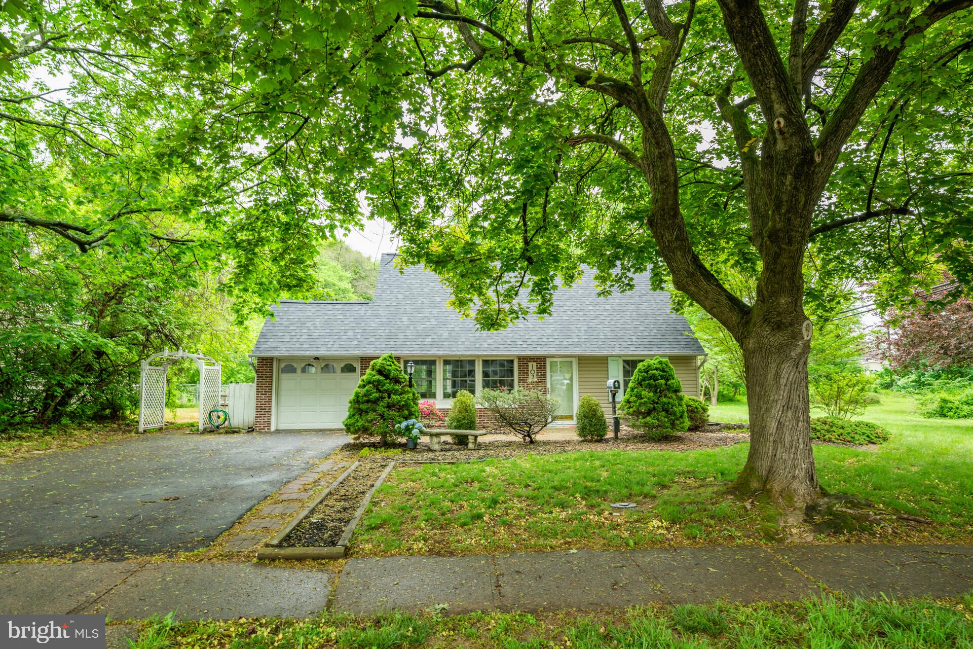 JUNIPER HILL - Residential