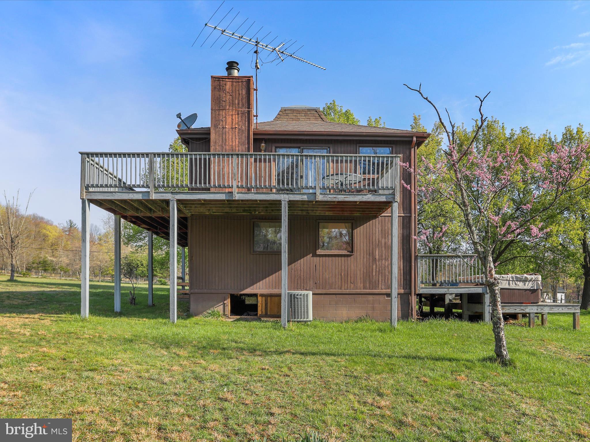 RIVER RIDGE - Residential