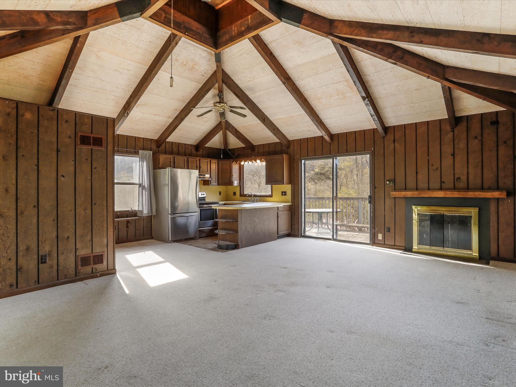 RIVER RIDGE - Residential