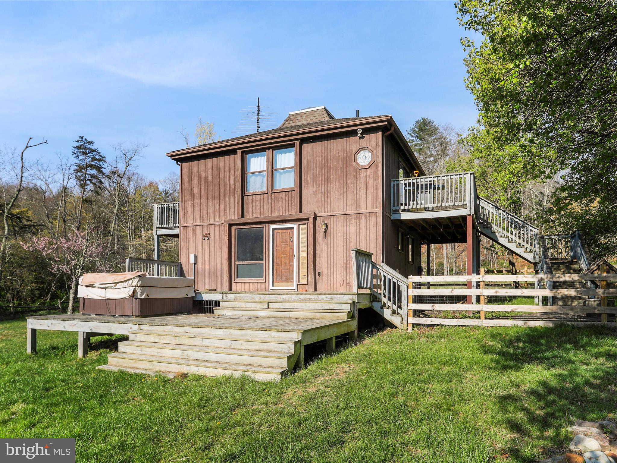 RIVER RIDGE - Residential