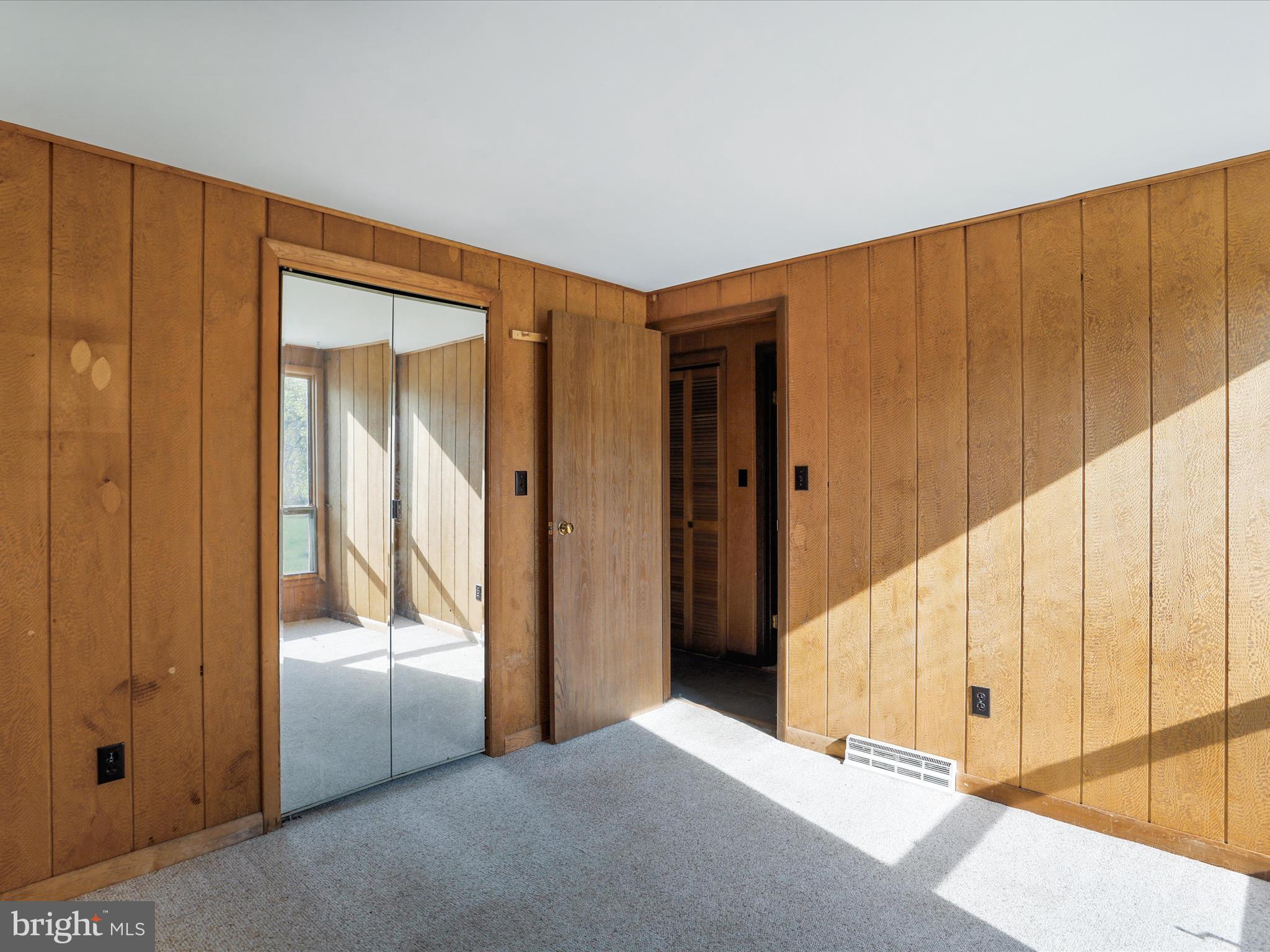 RIVER RIDGE - Residential