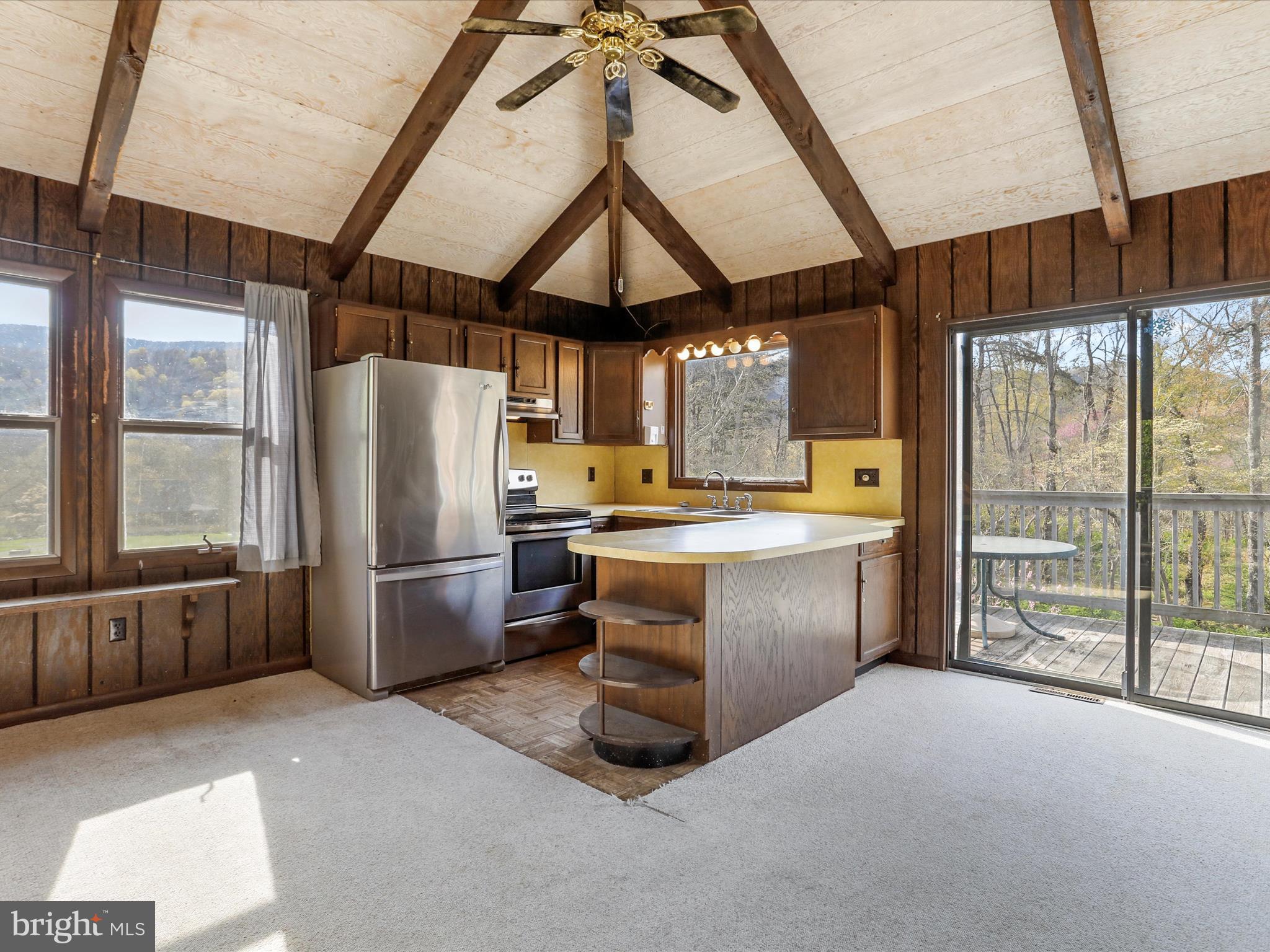 RIVER RIDGE - Residential