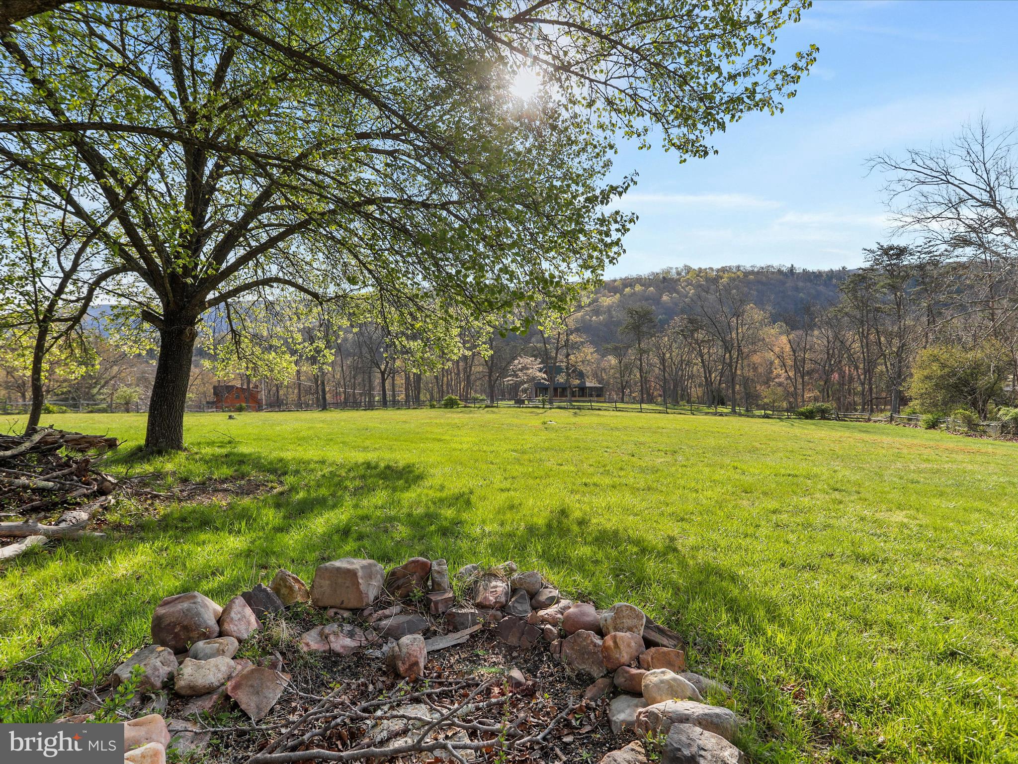 RIVER RIDGE - Residential