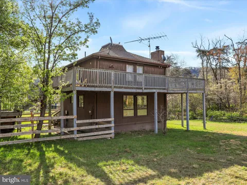 55 Pioneer Trail, Great Cacapon, WV MLS: WVMO2005912