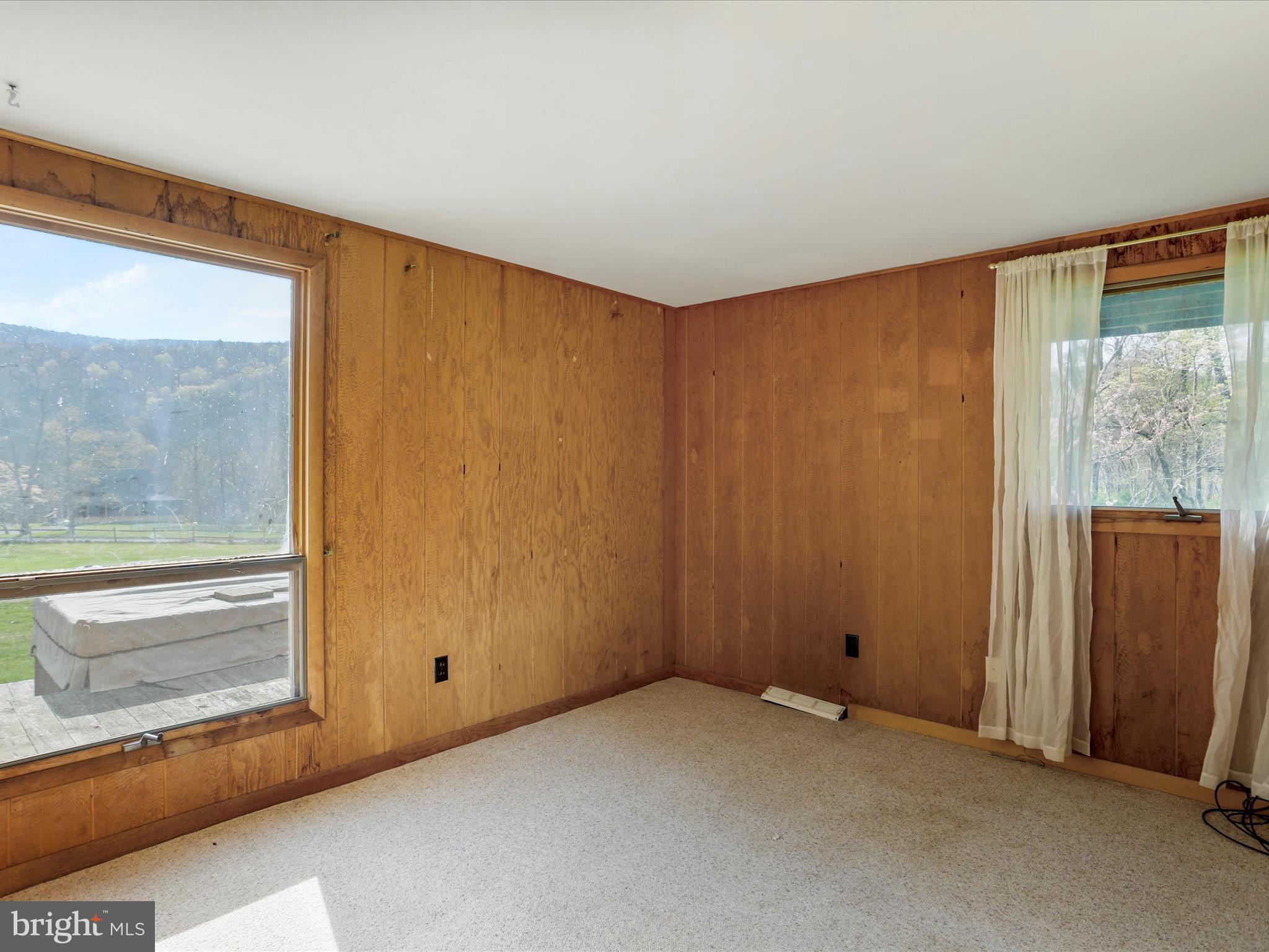 RIVER RIDGE - Residential