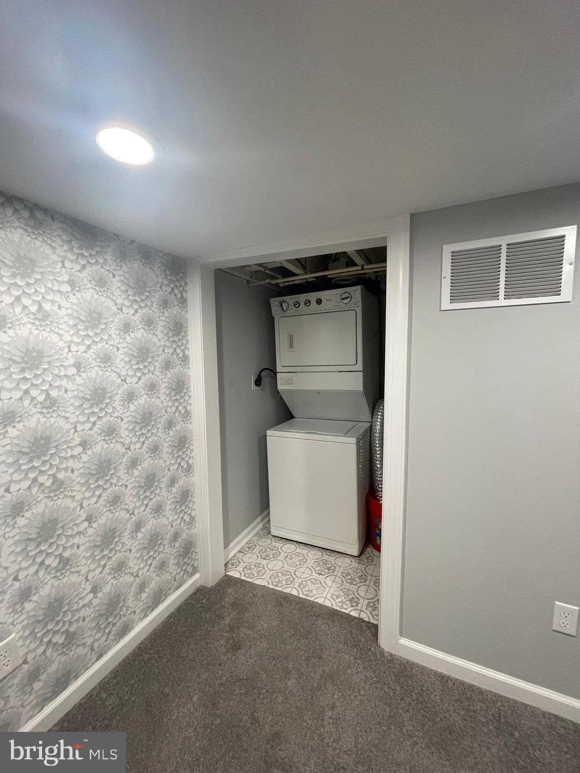 2808 ELLICOTT DRIVE