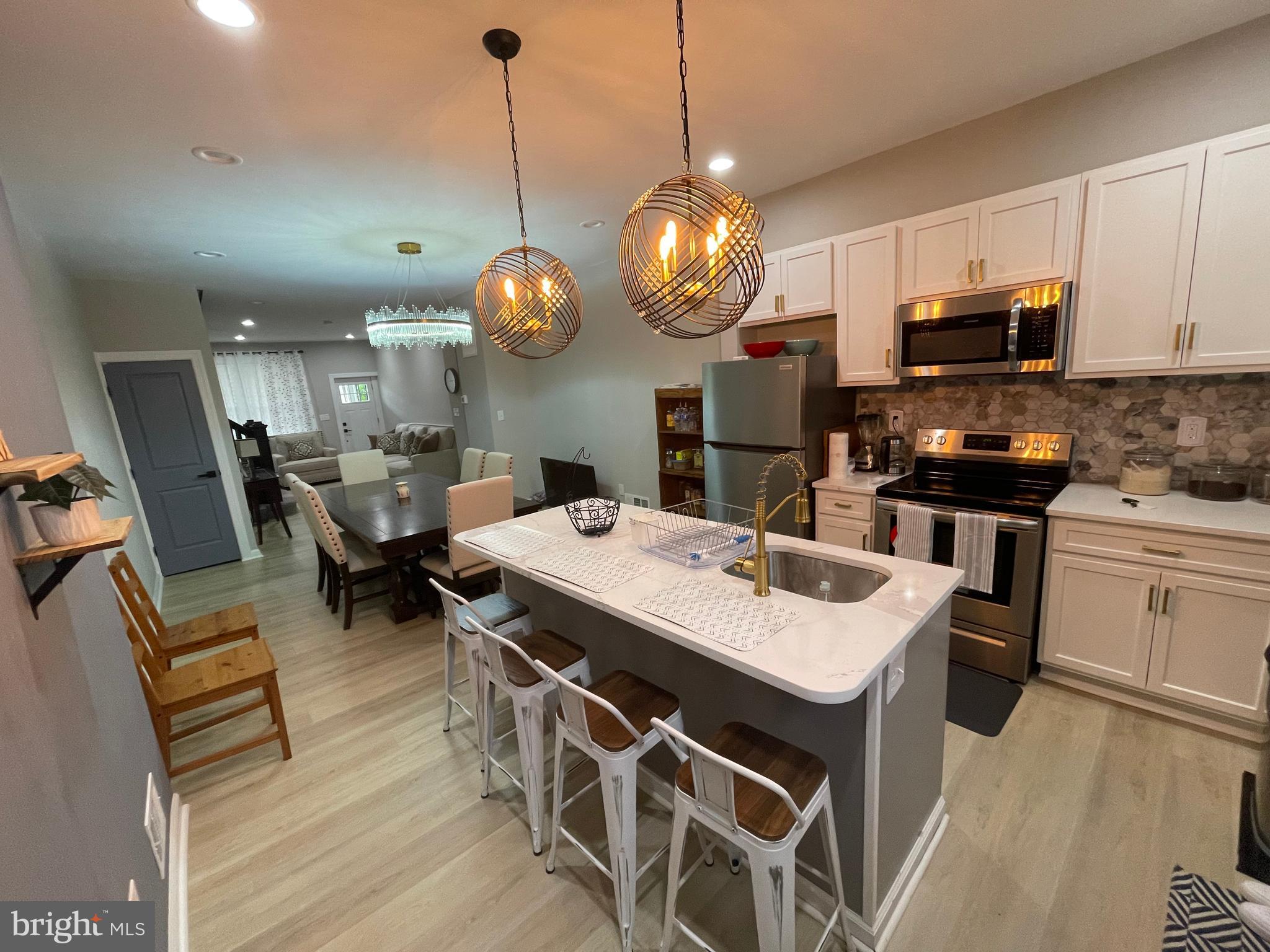 2808 ELLICOTT DRIVE