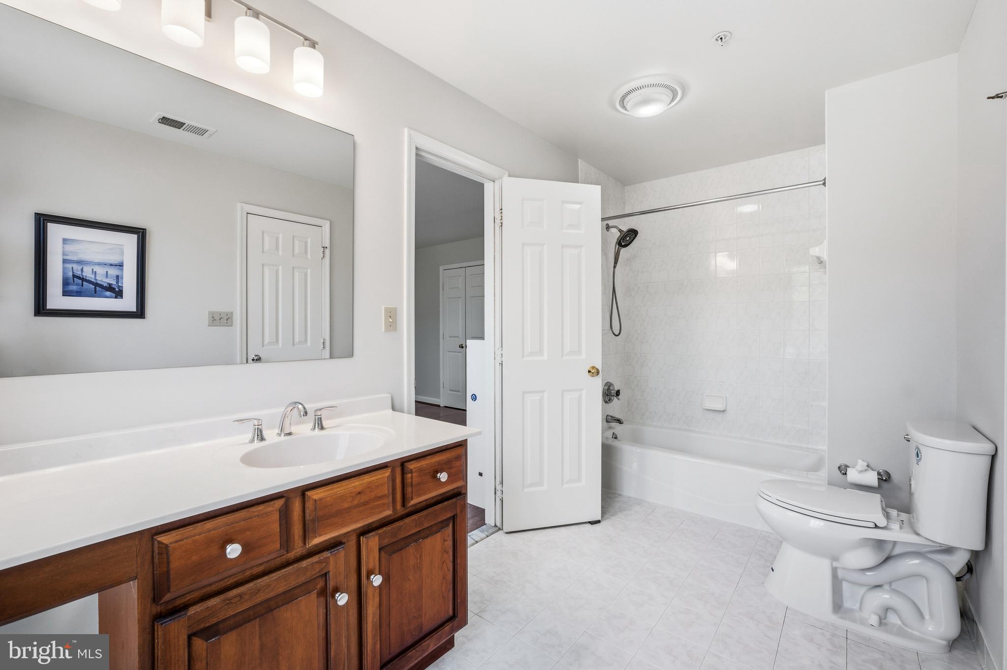 RIVER FALLS - Residential