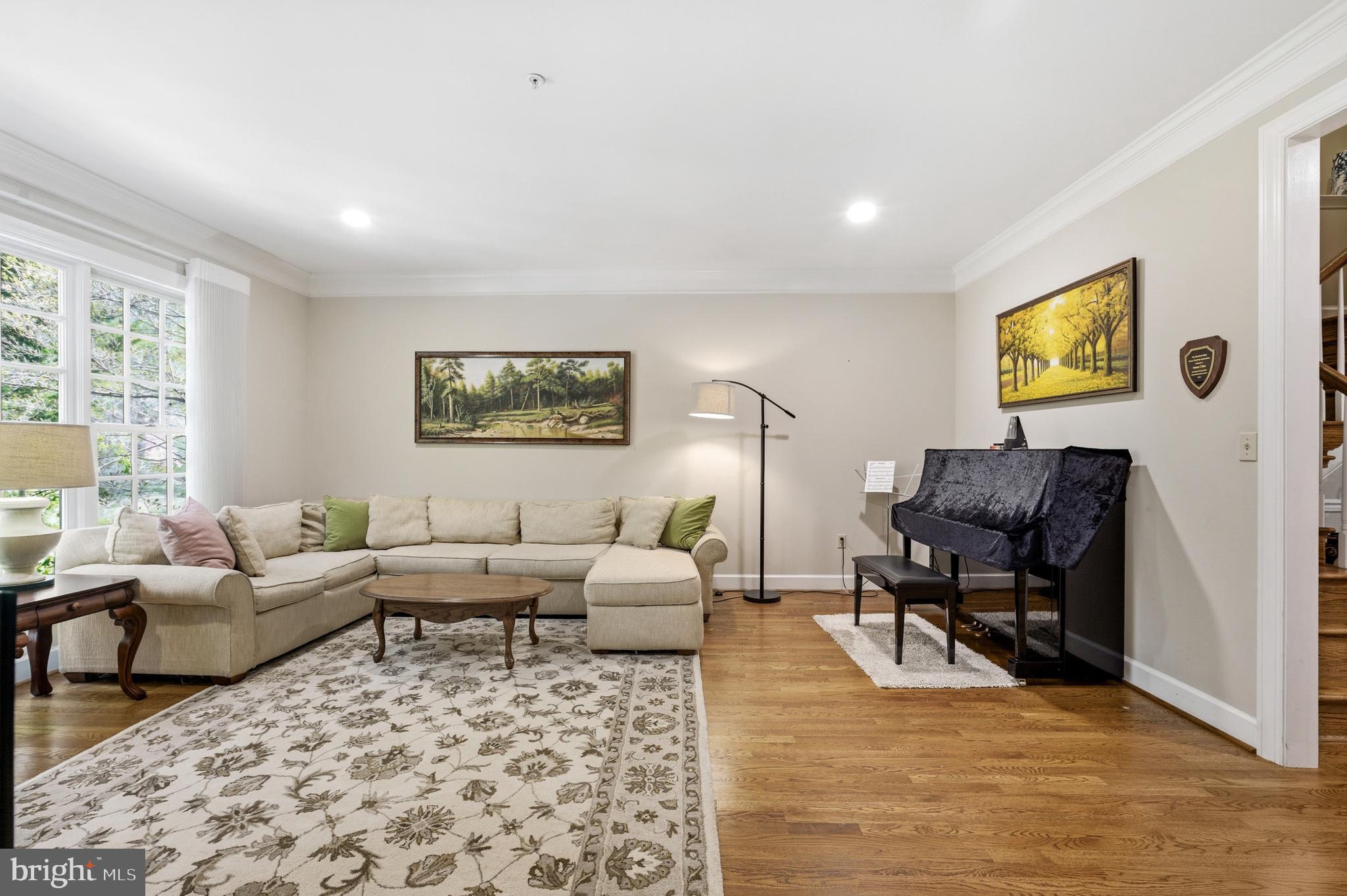 RIVER FALLS - Residential